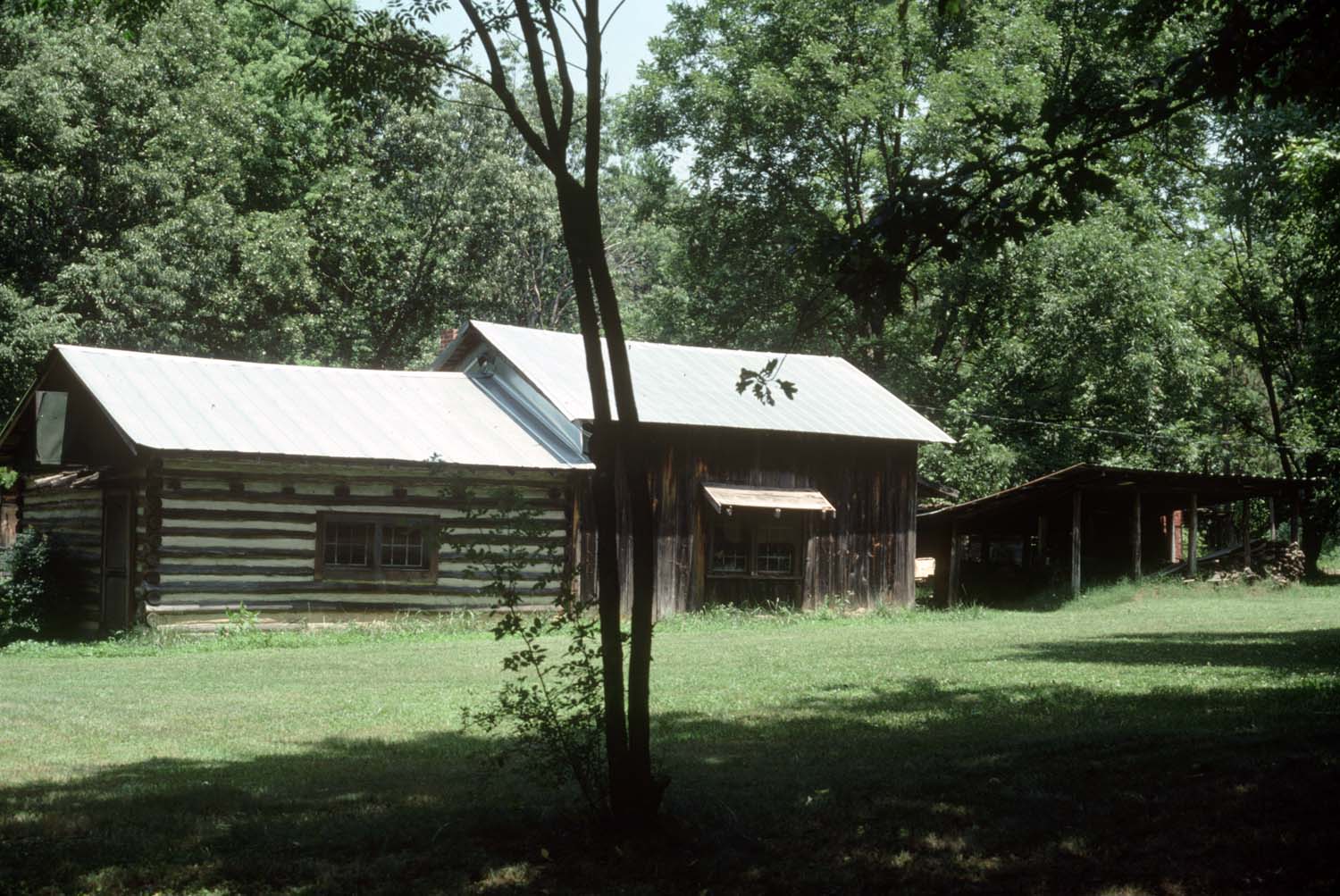 Ben Owen Sr. Pottery Studio and Sales Cabin 1980.jpg