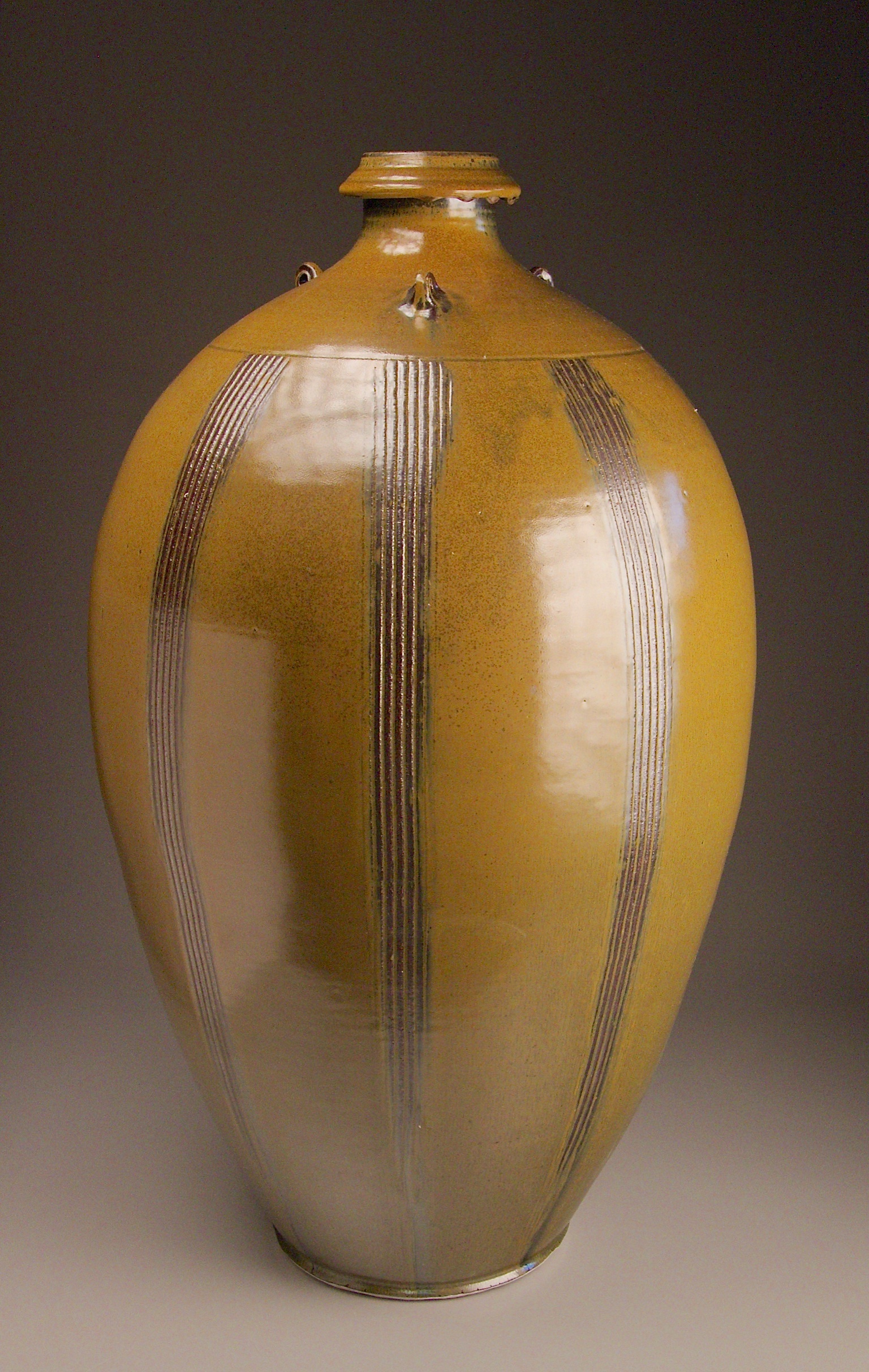 Sung Jar Combed in Frogskin 39%22H.jpg