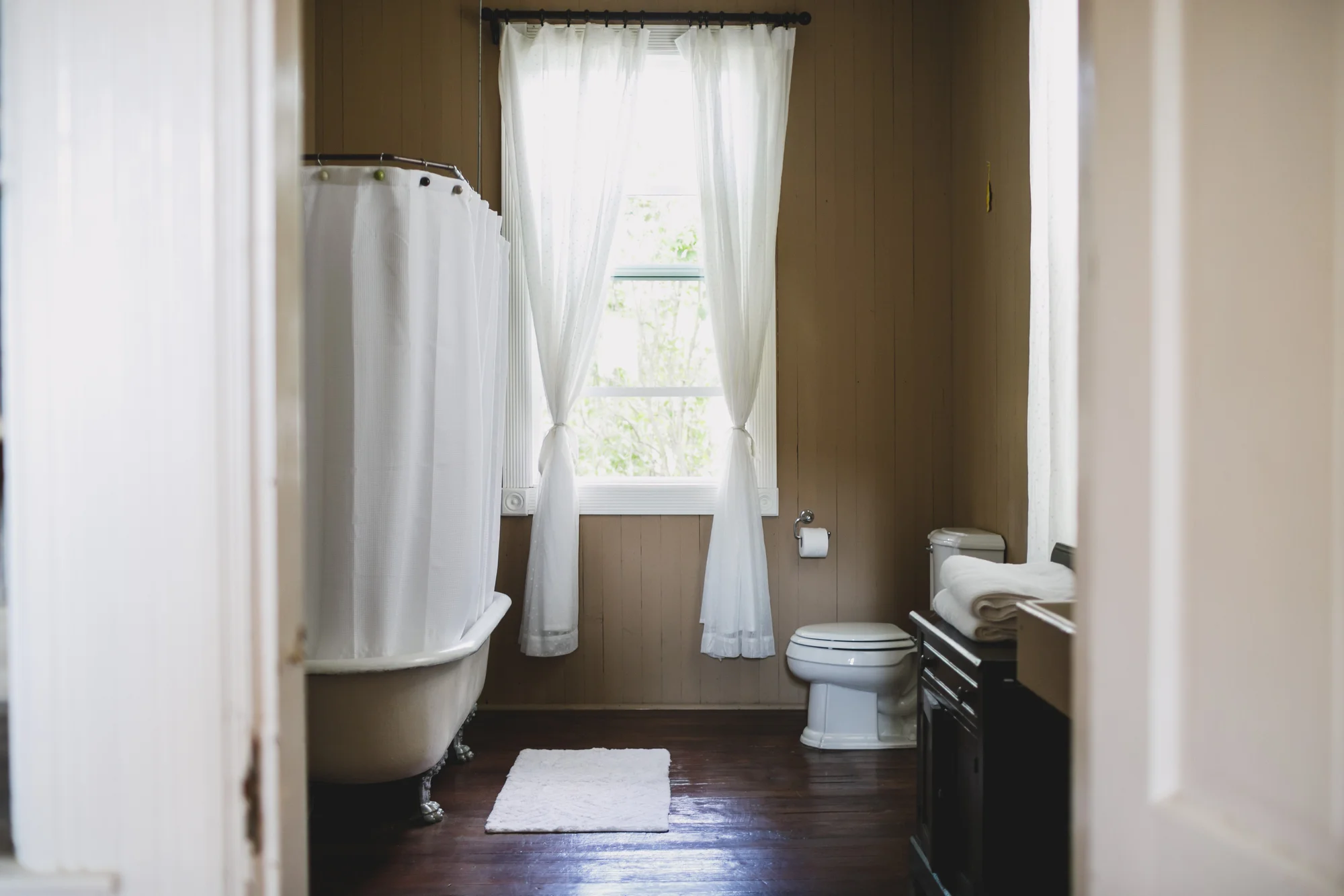 Historic Rustic Reinstein Ranch Wedding Style & Design.  Photographed by Jennifer Skog