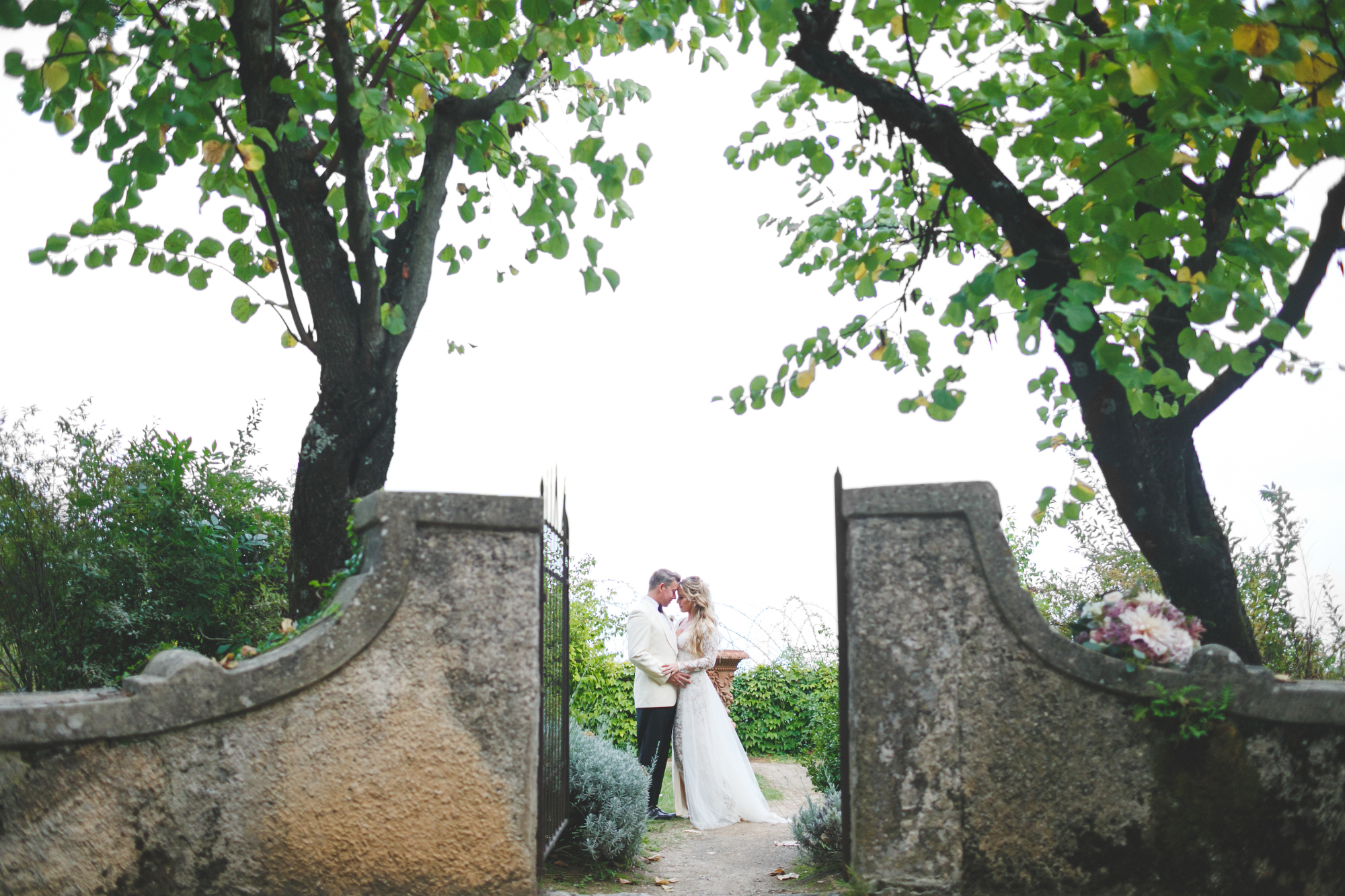 Dreamy Amalfi Coast Destination Wedding in Italy's Ravello photographed by Jennifer Skog