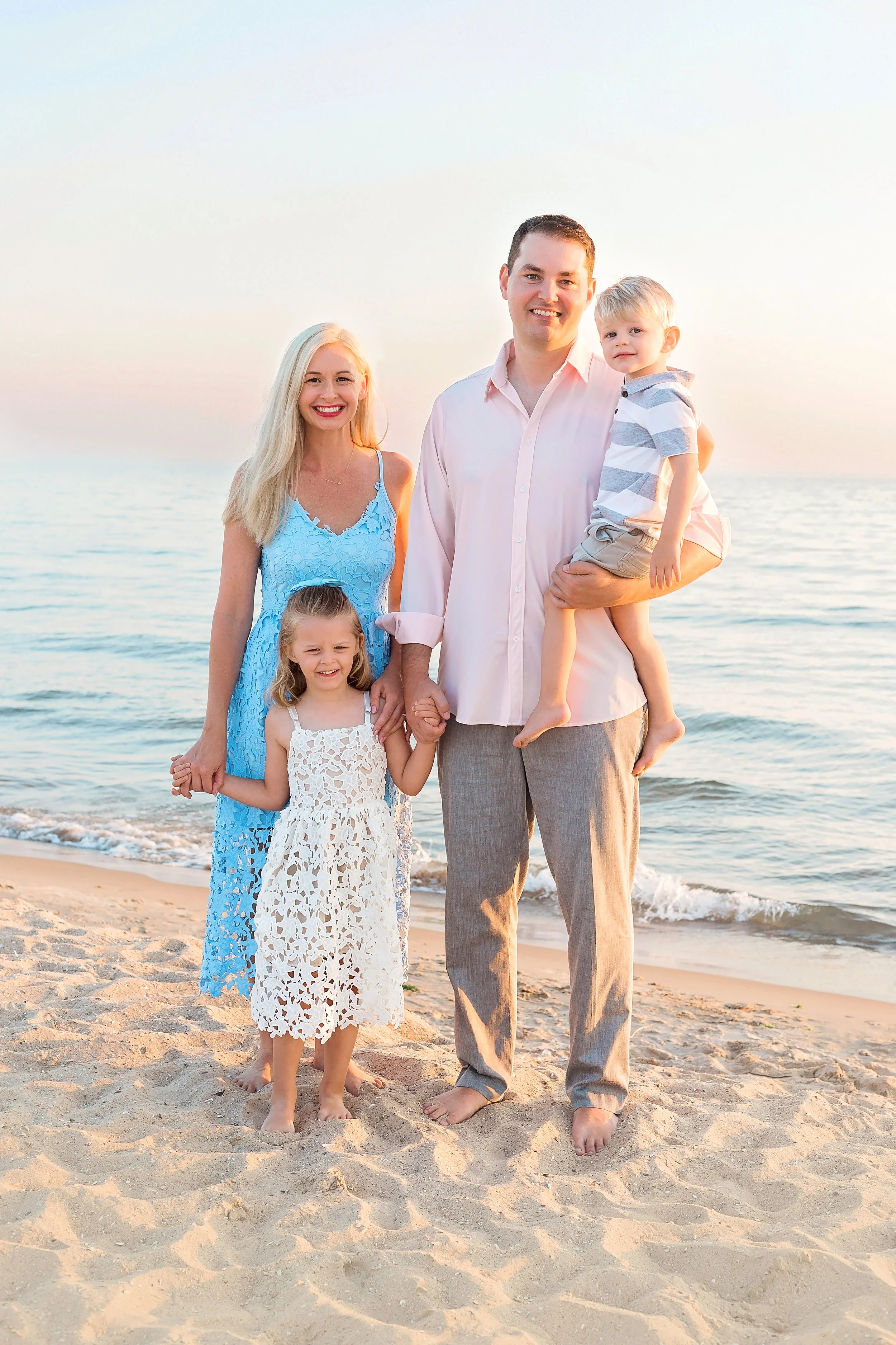 grand-haven-family-sunset-photo.jpg