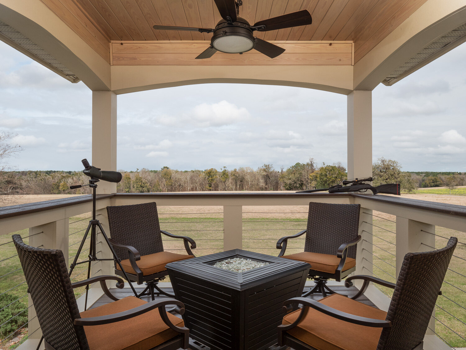 deck.lounge.fireplace.jpg