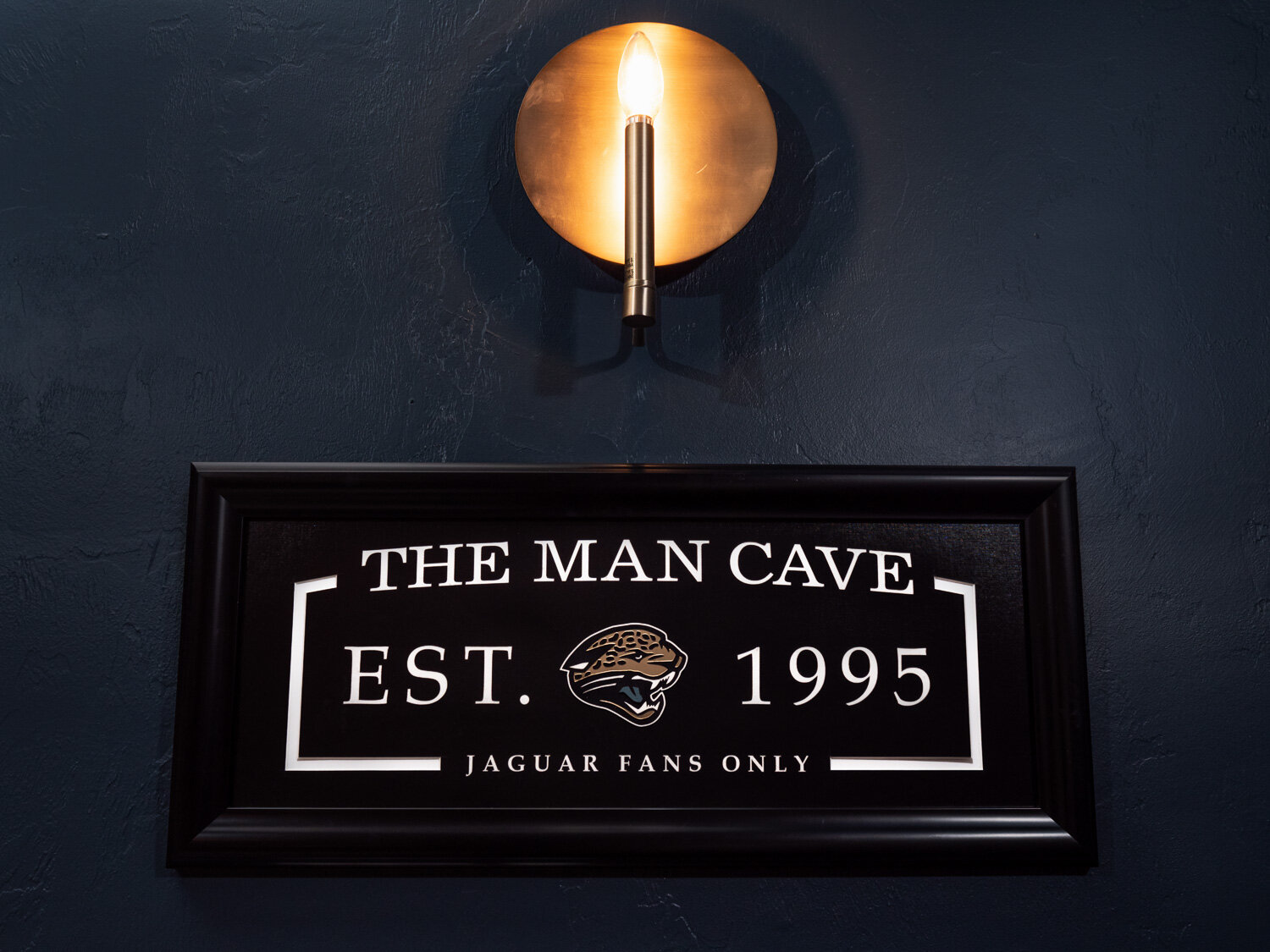 themancave.sign.sports.jpg