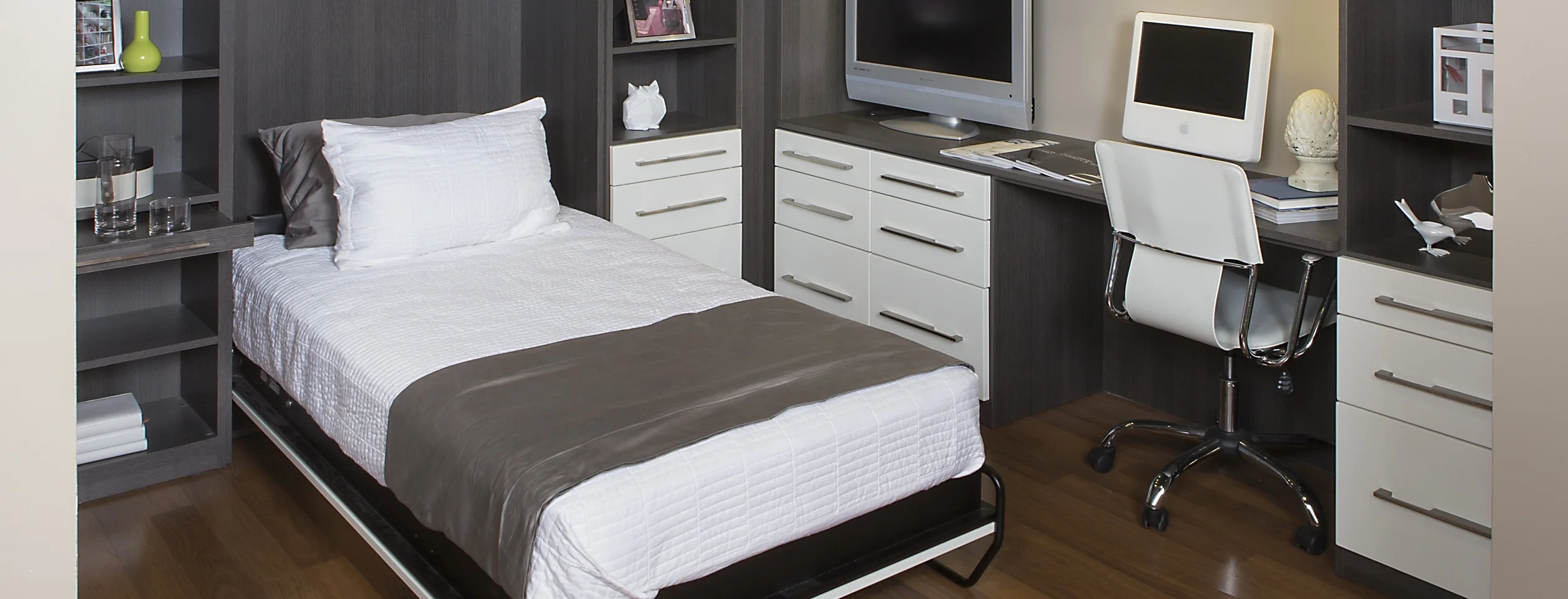 queenston_oak_wallbed-down.jpg