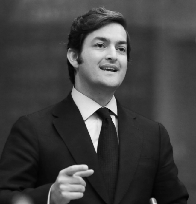 "La eutanasia es una opción, no un derecho general": Esteban Torres plantea la necesidad de reglas claras en su regulación.