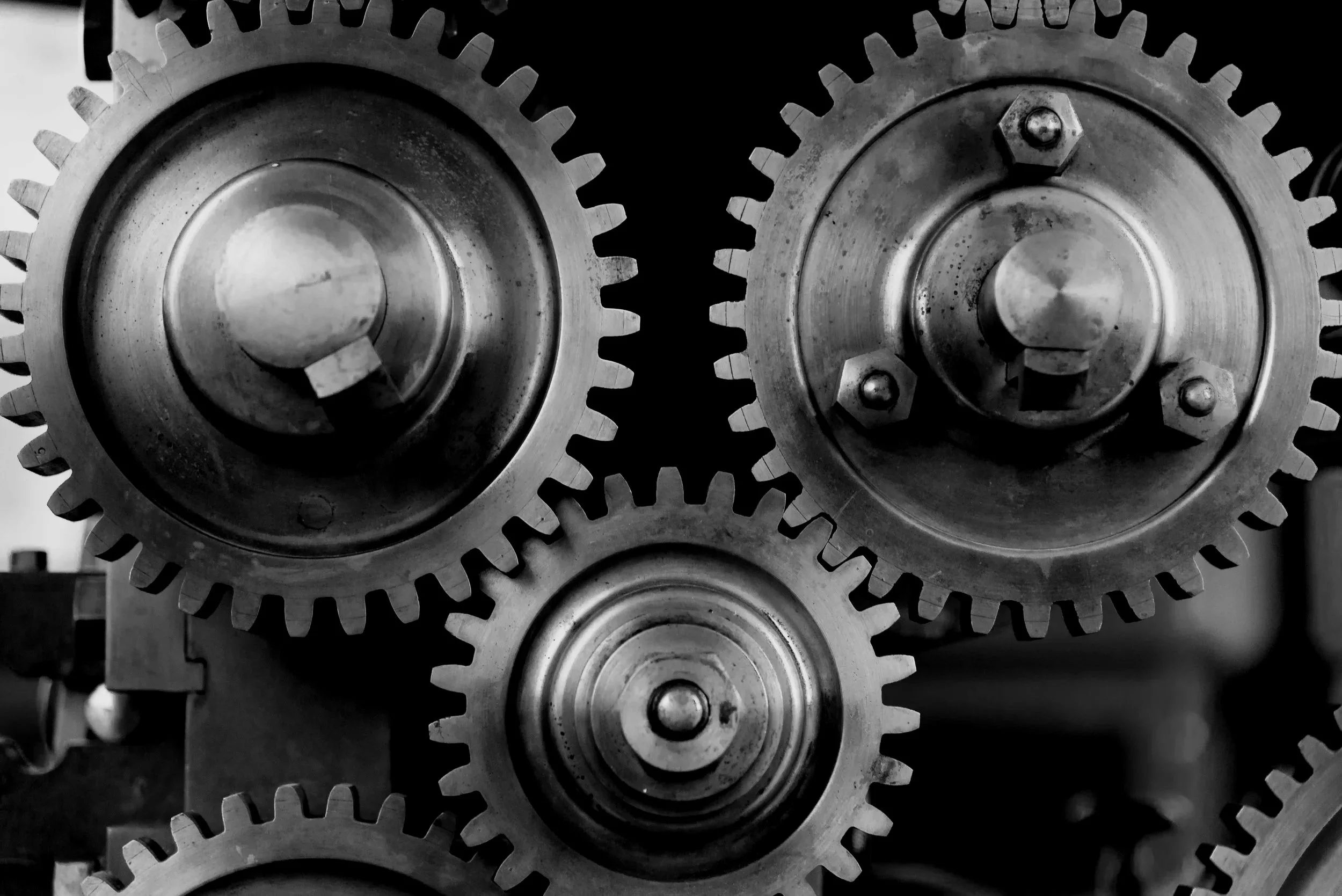 pexels-flickr-149387 GEARS SILVER.jpg