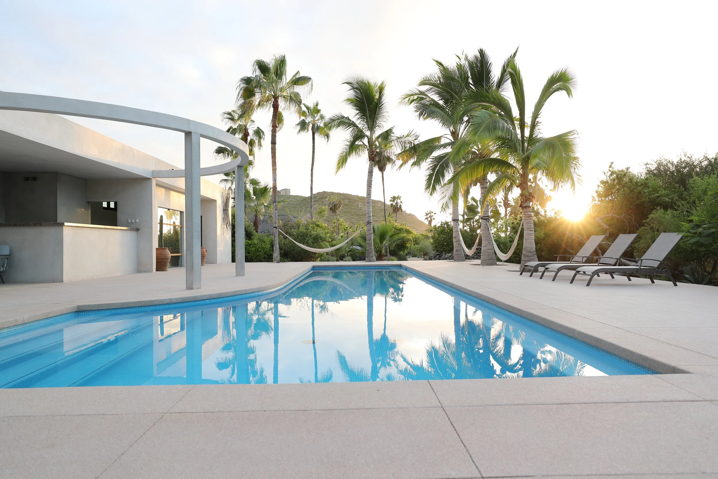 pool sun.JPG