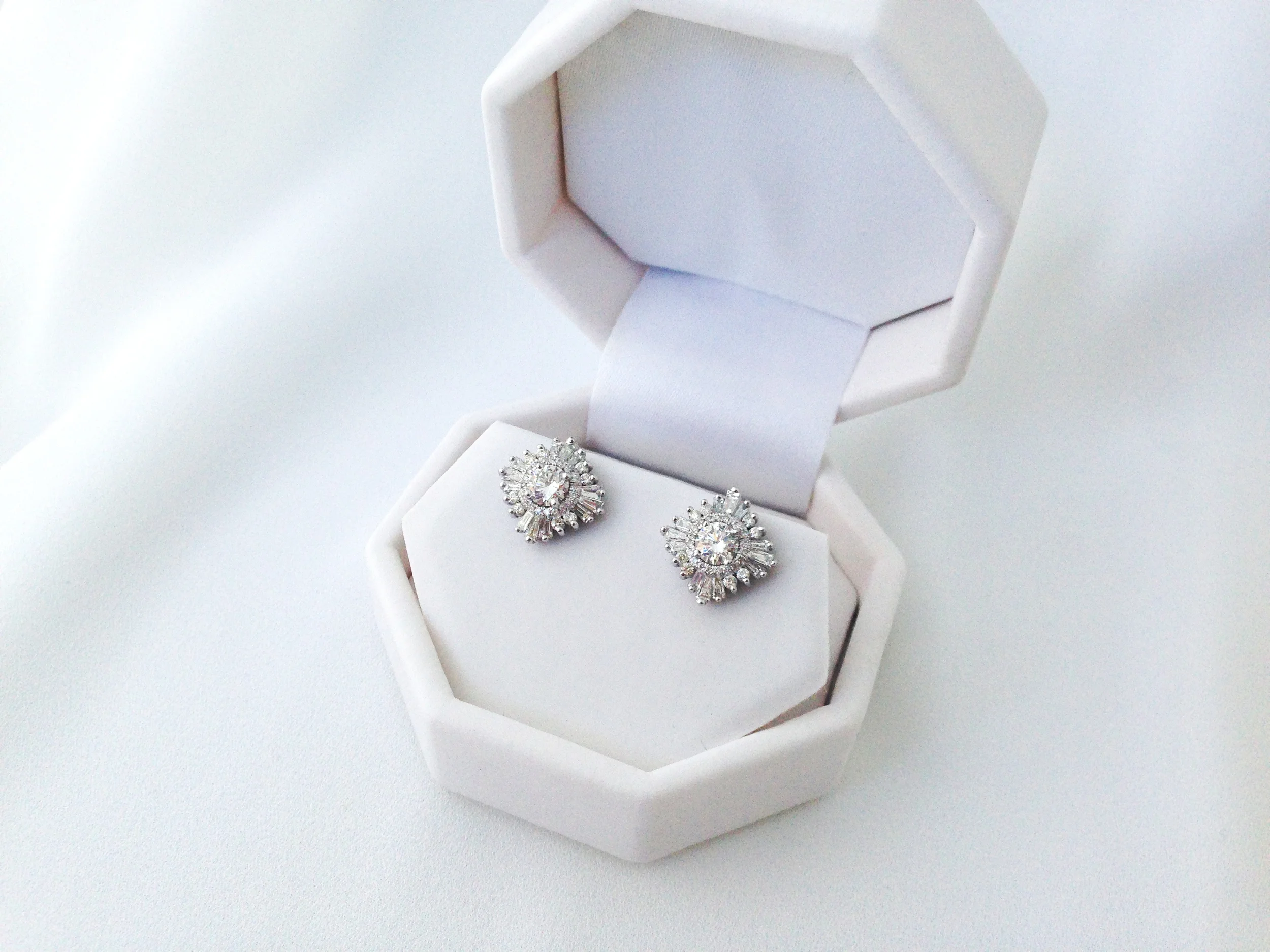 EarringsWhite.jpg
