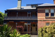 Facade Hawthorn Garden