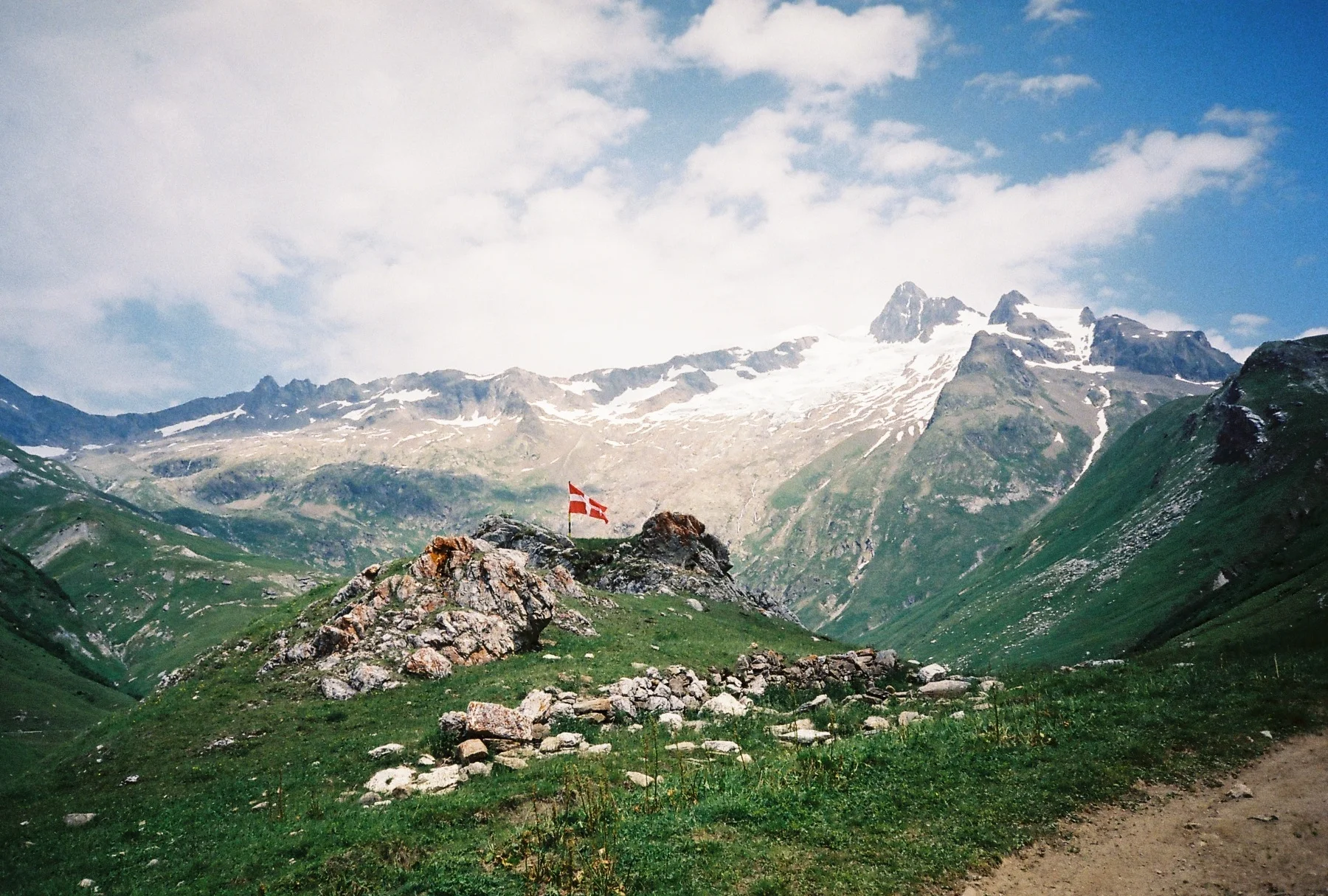 C020995-R2-06-7.jpg