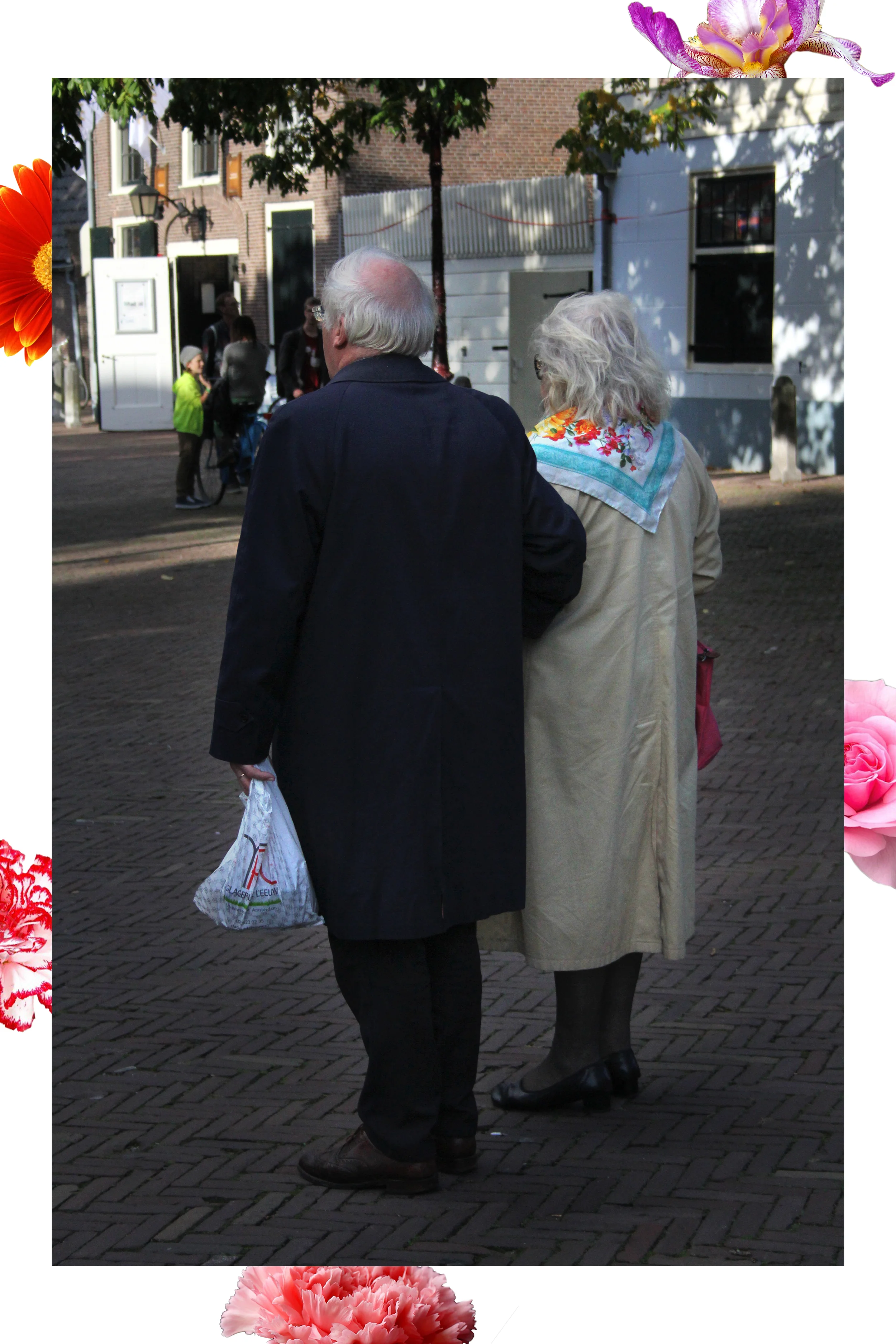 Flowe Scarf.jpg