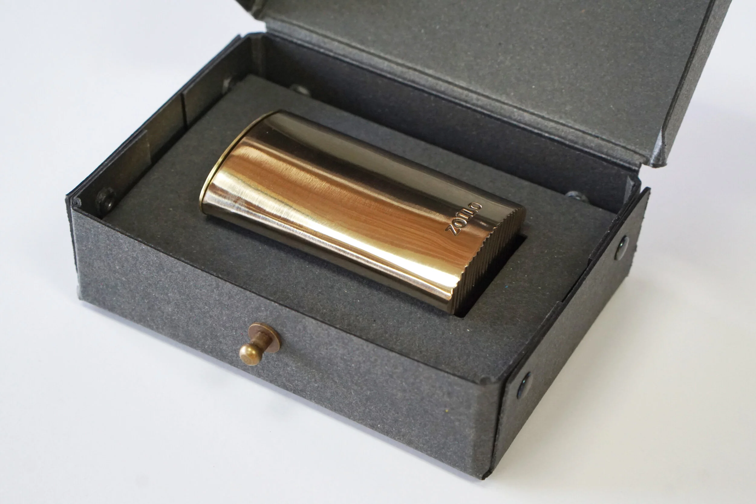 Brass matchbox_0123.JPG