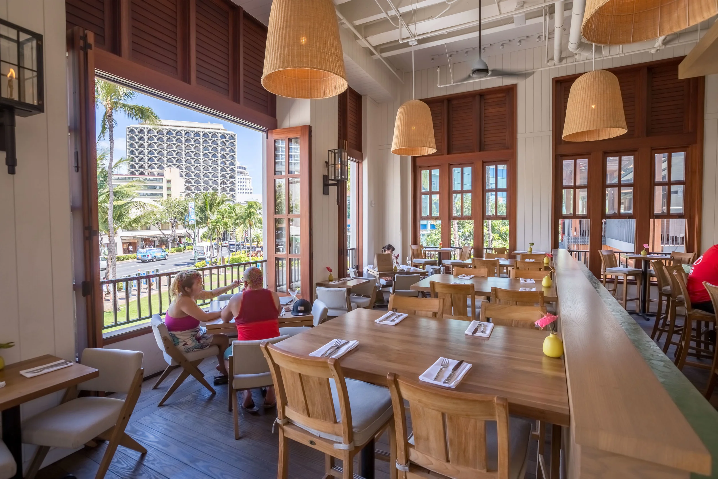Dining Area Facing Beach Walk