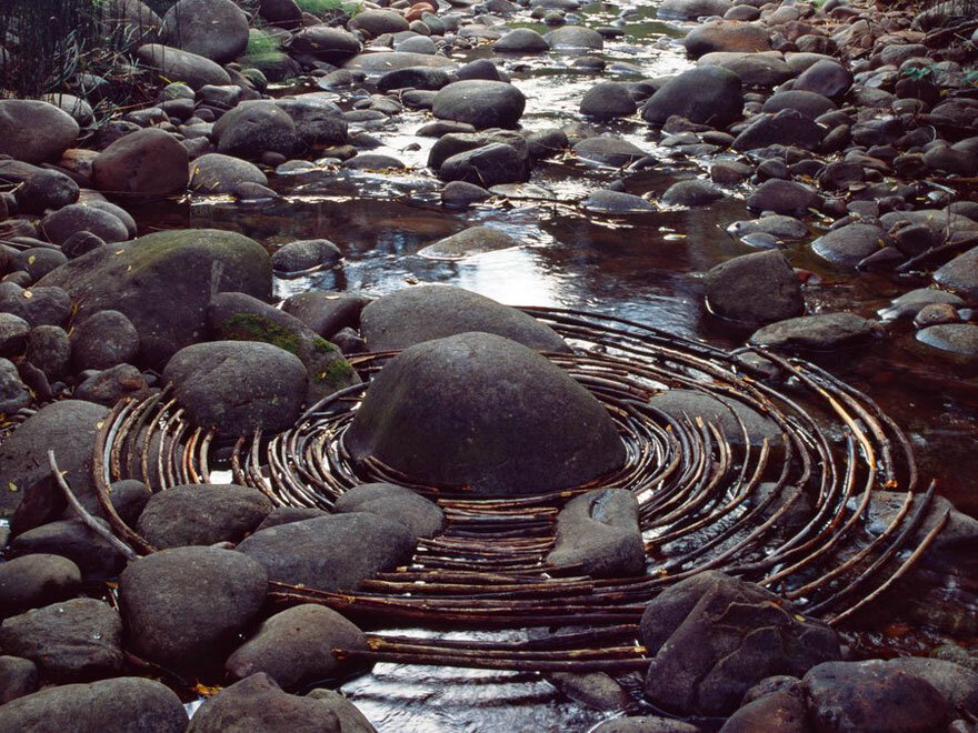 land-art-andy-goldsworthy-710.jpg