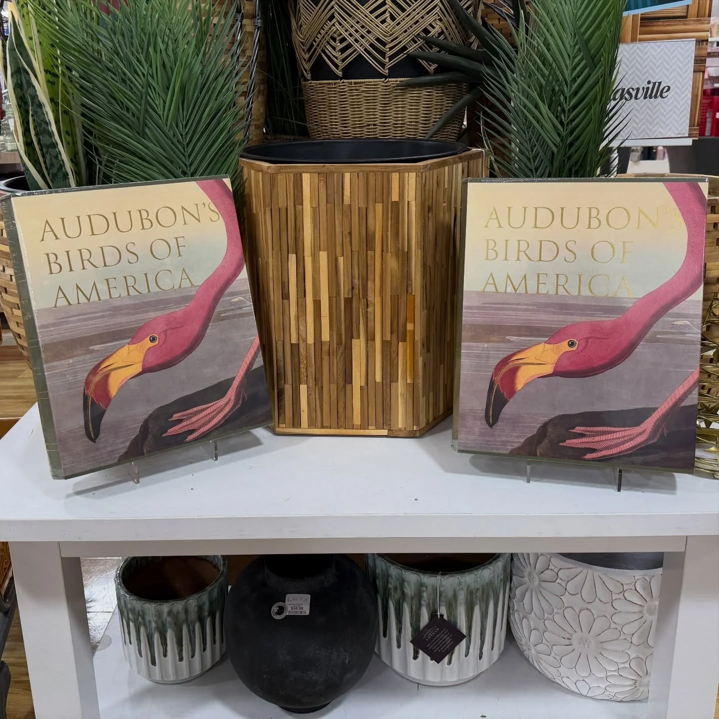 I&rsquo;m so glad to see BIRDS are trending! And with good reason &mdash; who doesn&rsquo;t love birds in nature?? These hefty Audubon Books and cute bird bowl were spotted in the wild at @homegoods (where else?), along with Scandi Style design inspo