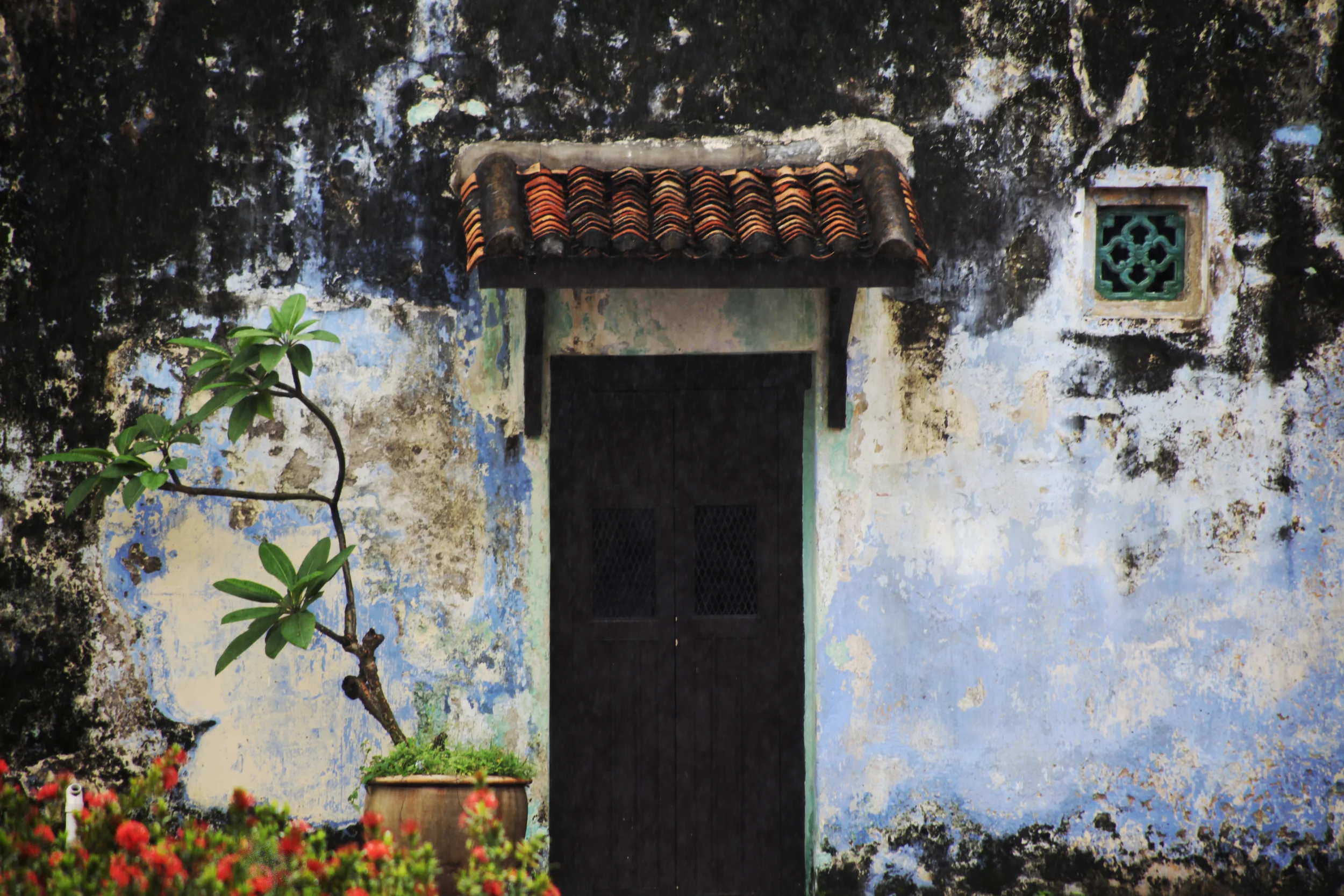entryway curb appeal, georgetown, malaysia