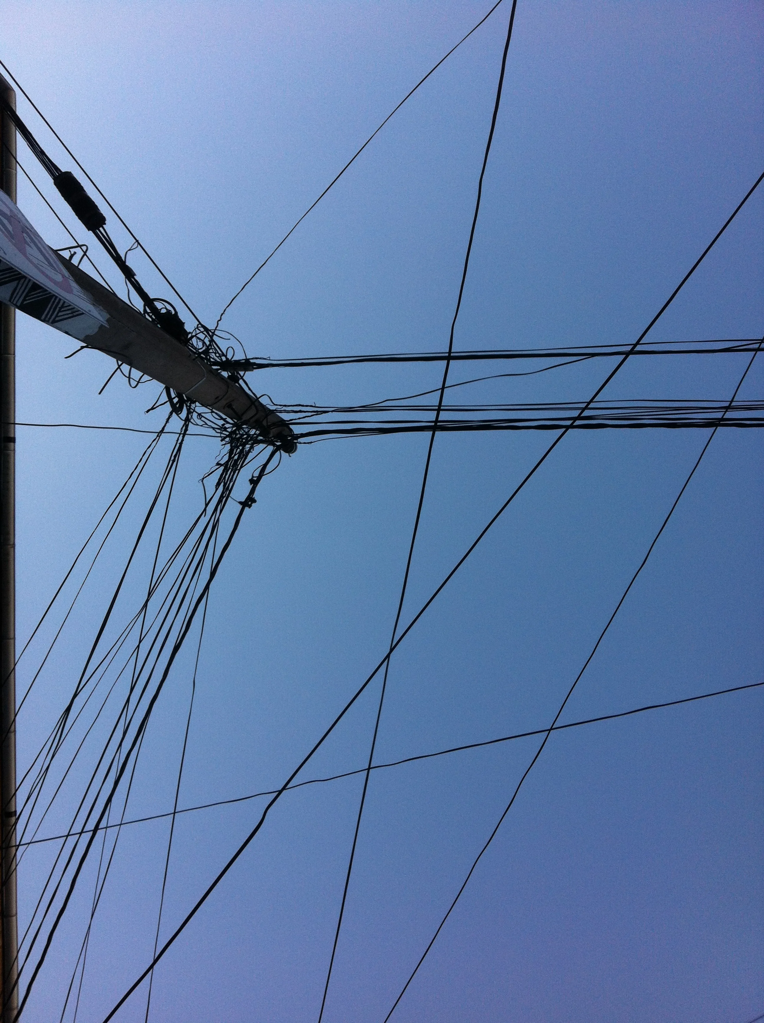 criss cross wires, valparaiso, chile