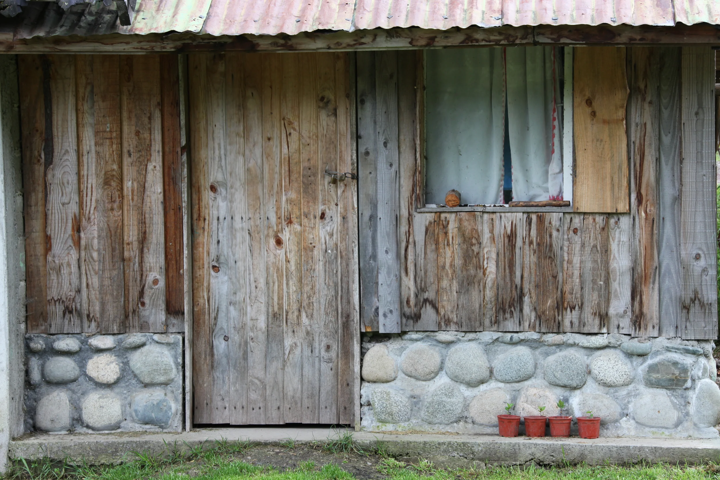 front porch, el bolson, argentina