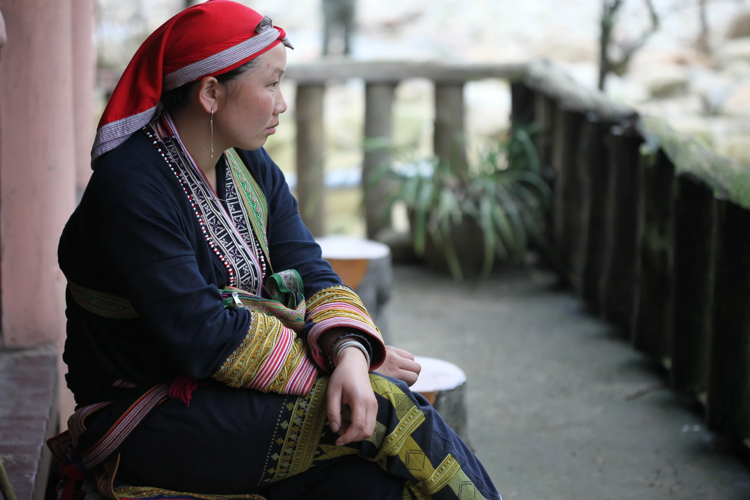 dao woman, sapa, vietnam