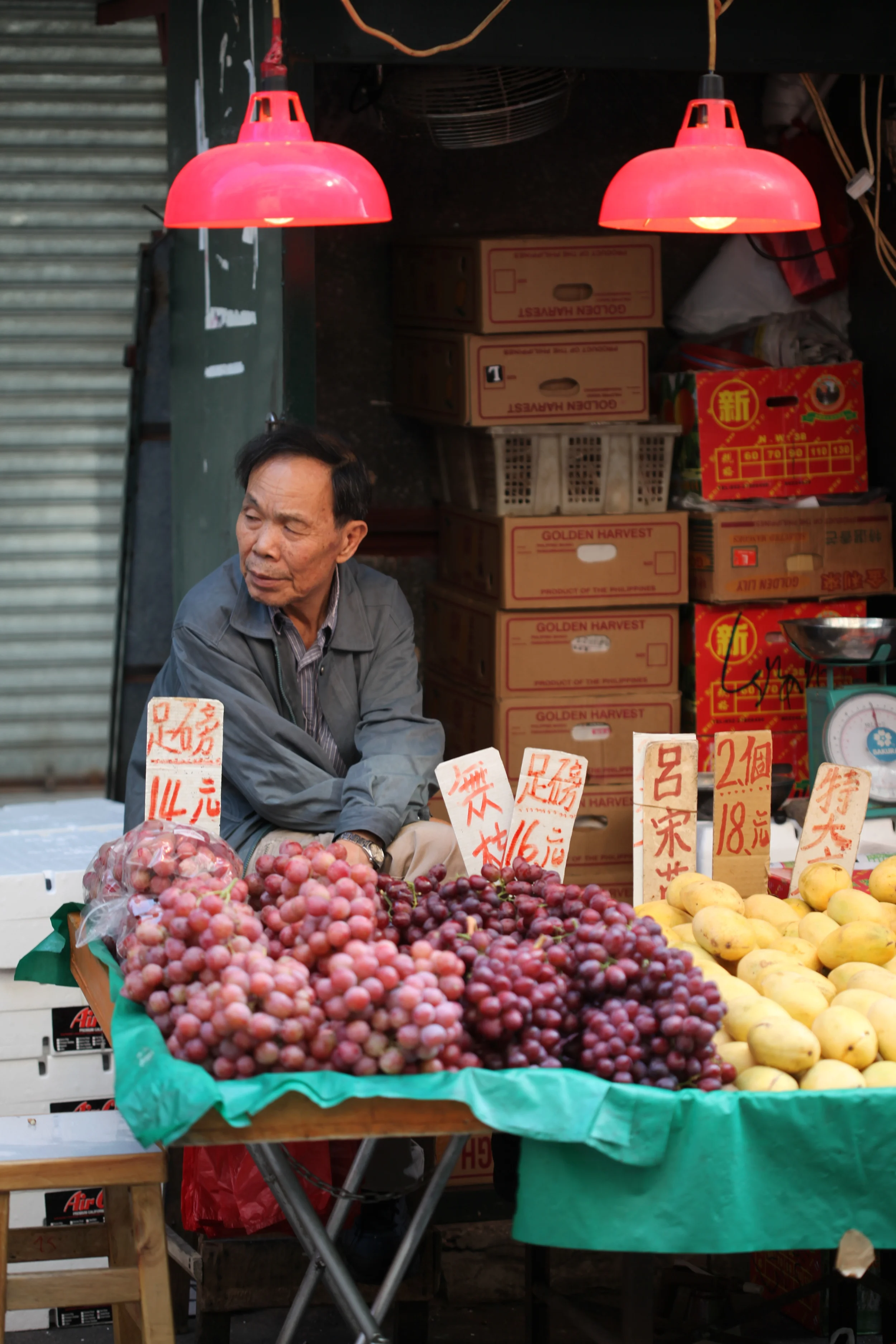 fruit vendor, hong kong