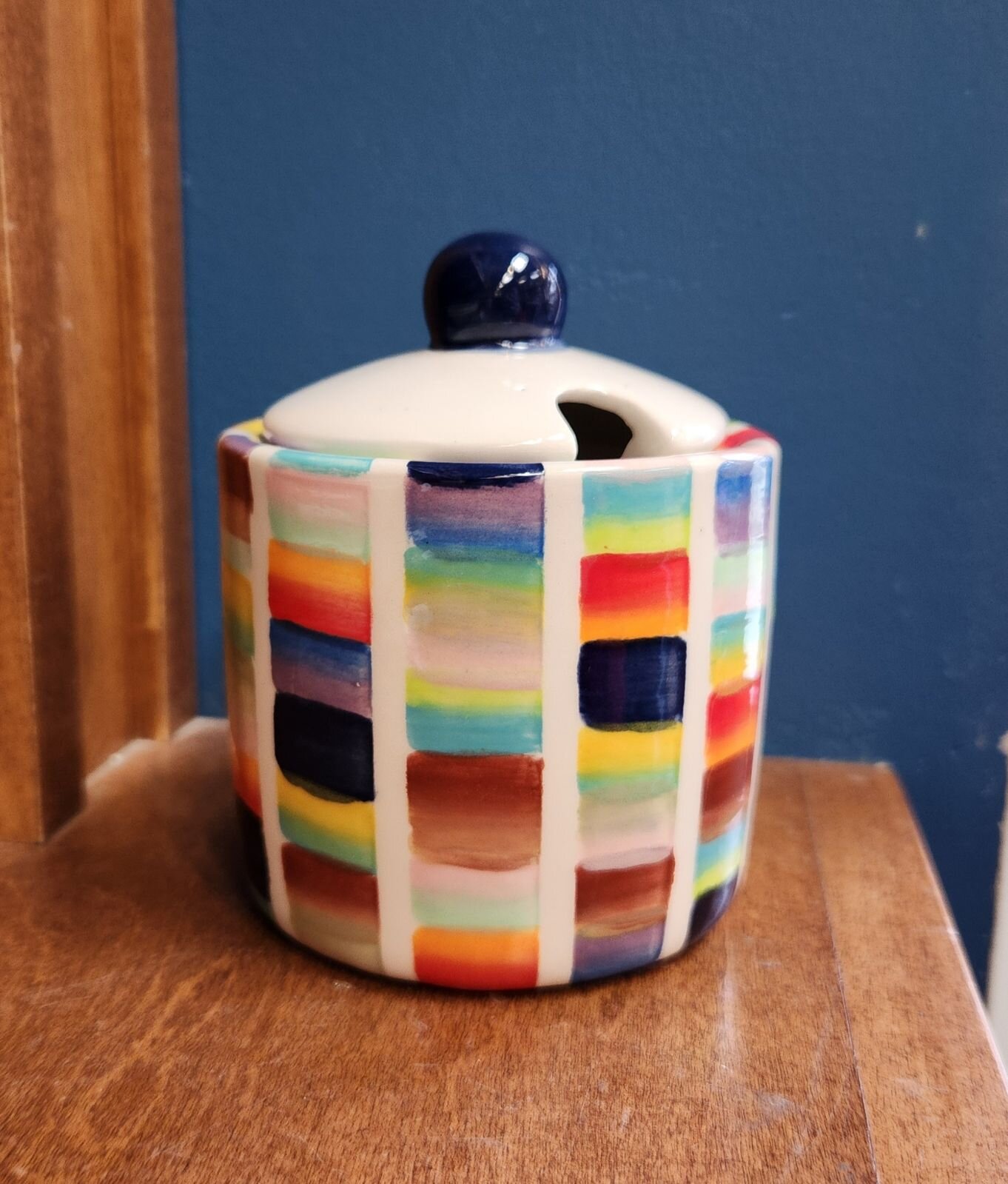 Customer Piece. A sugar bowl that's bringing the sweetest vibes with this colorful creation.
https://paintawaynow.com/

#redmondtowncenter #potterypainting #pyop #buylocal #experienceredmond #becreative #shopsmall  #kidsactivities #kidspainting #cera