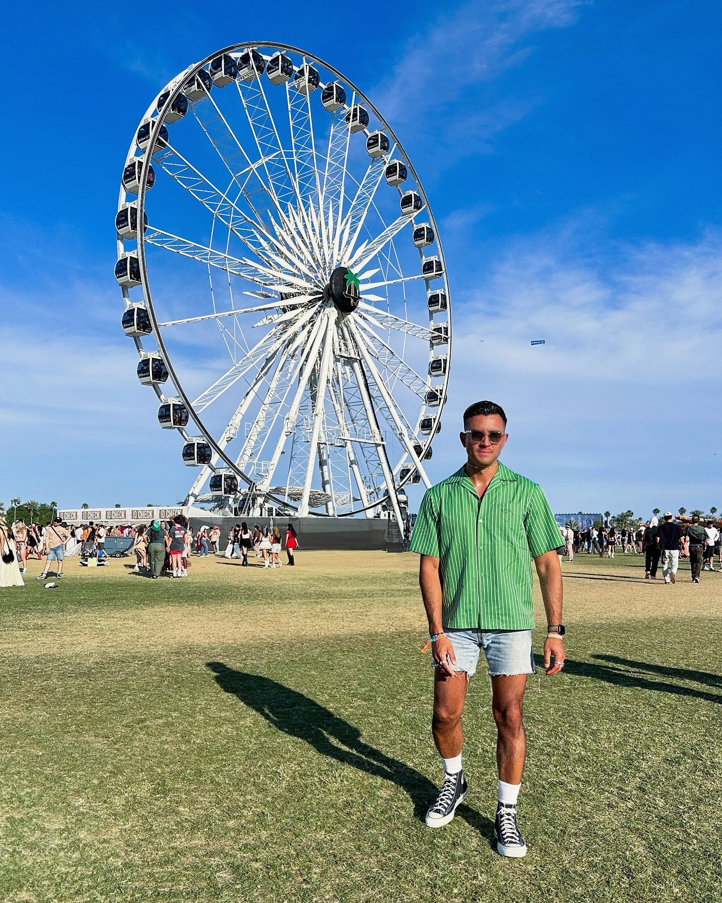 OPEN EYES 👀
OPEN HEART 💚
OPEN MIND 🧠

// Shop my @shopbopmen outfit on my @shopmy page! 

#ShopbopMen #Coachella2025 #DiegoDowntown