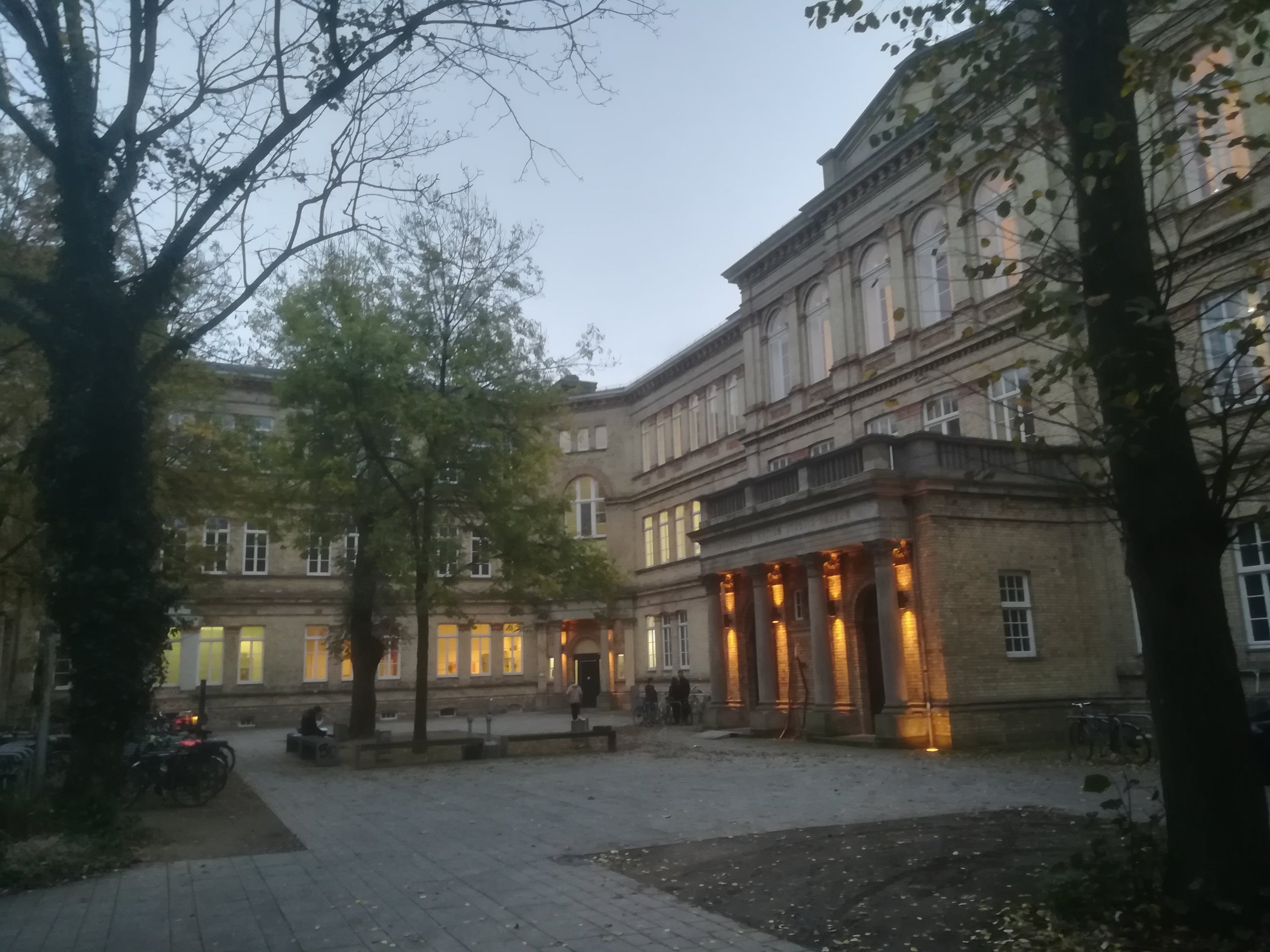 Bremen HFK where I held my workshop & concert