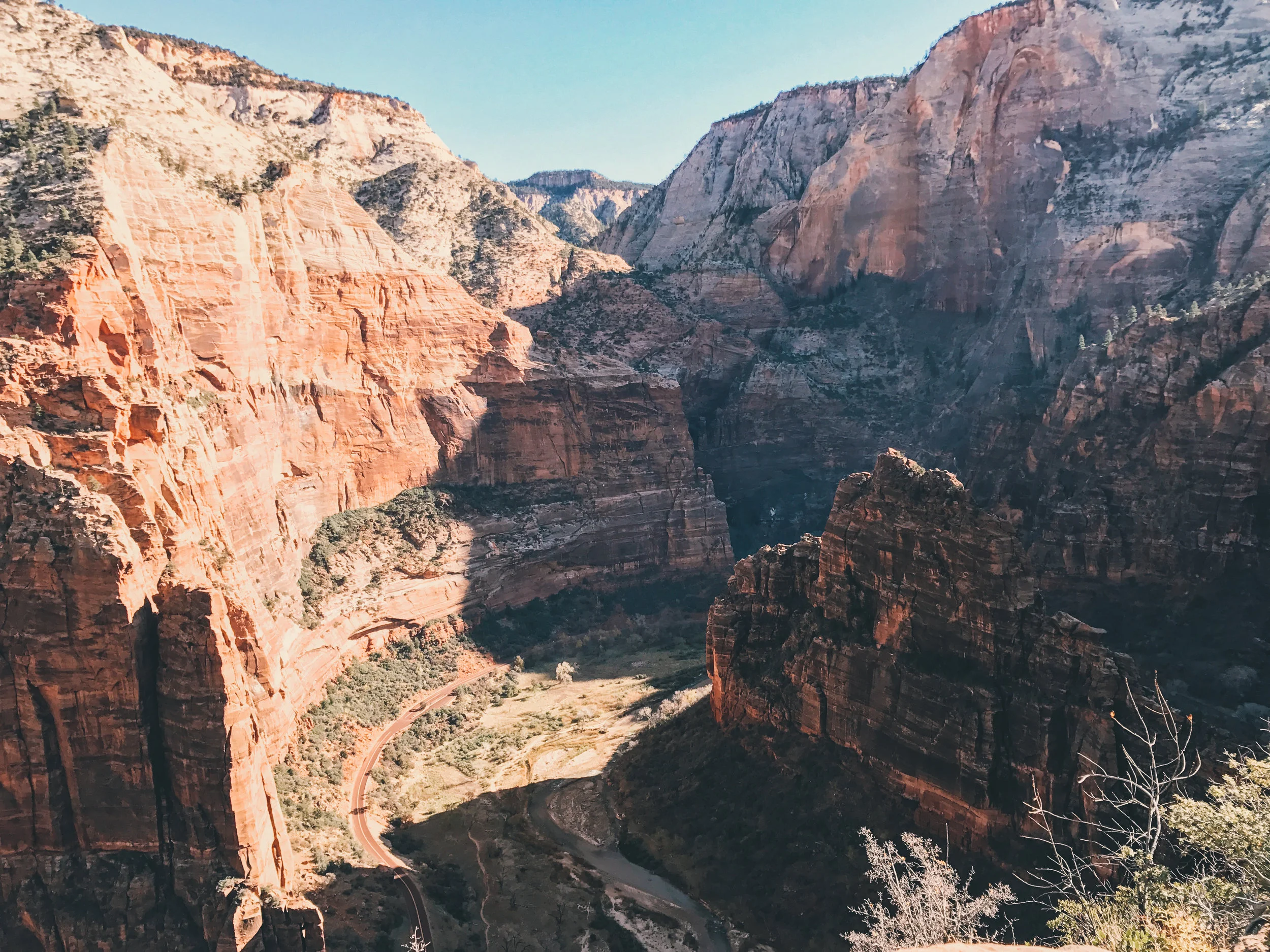 The Big Bend - If you look carefully you would be able to see us Angels Landing Hikers from the bottom!