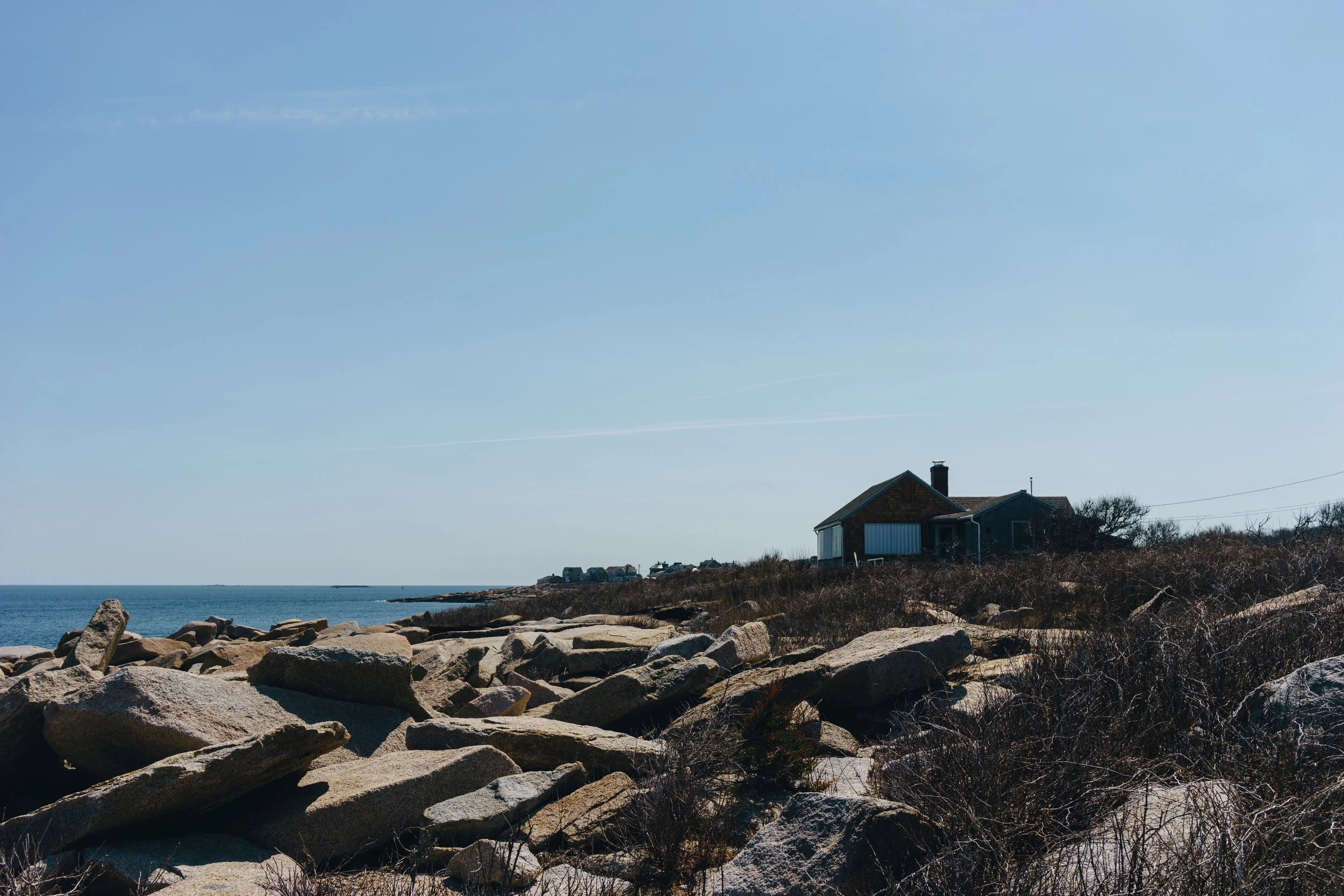 Sure would be nice to live next to the ocean like this!