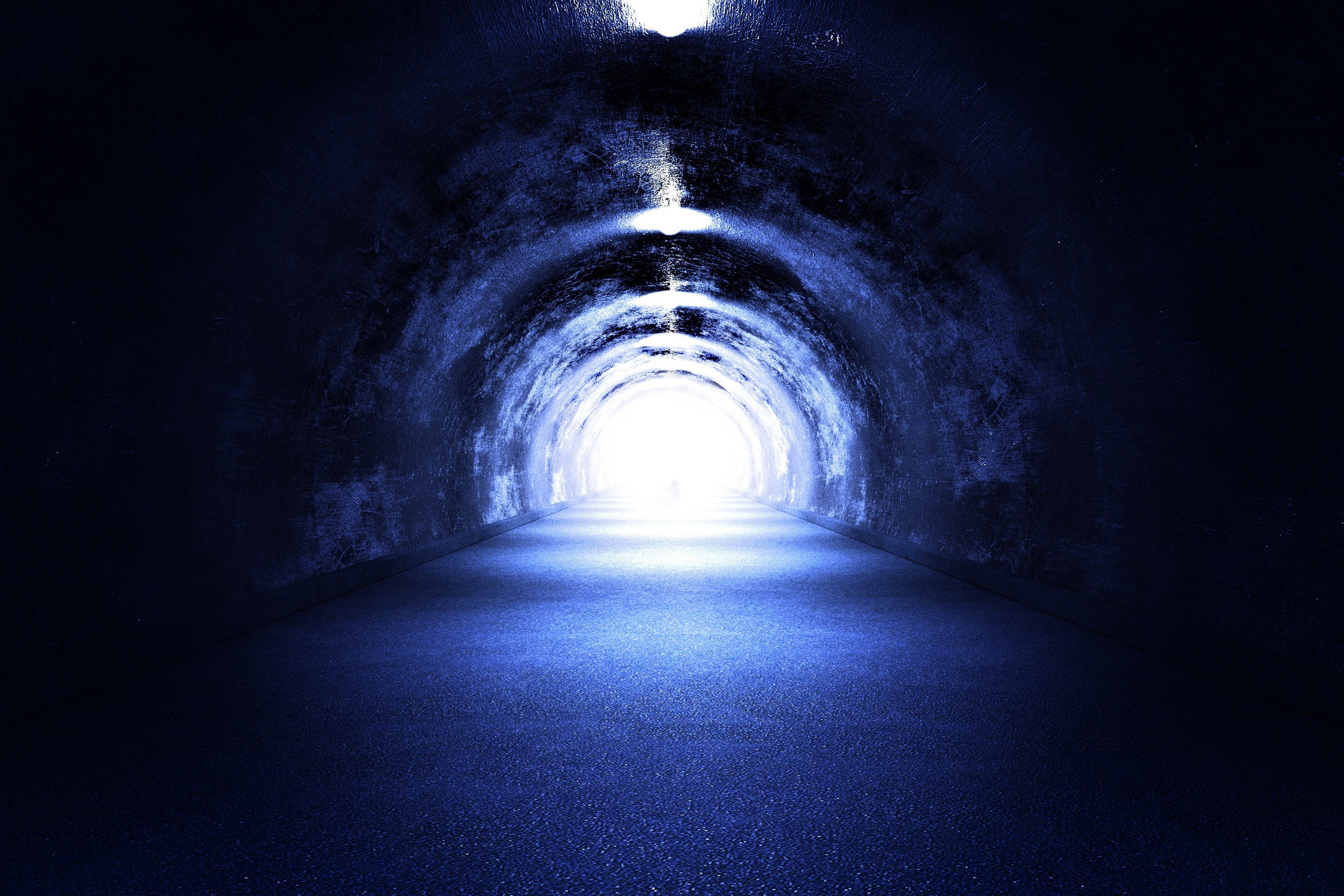 tunnel-light_zyGefFS_.jpg