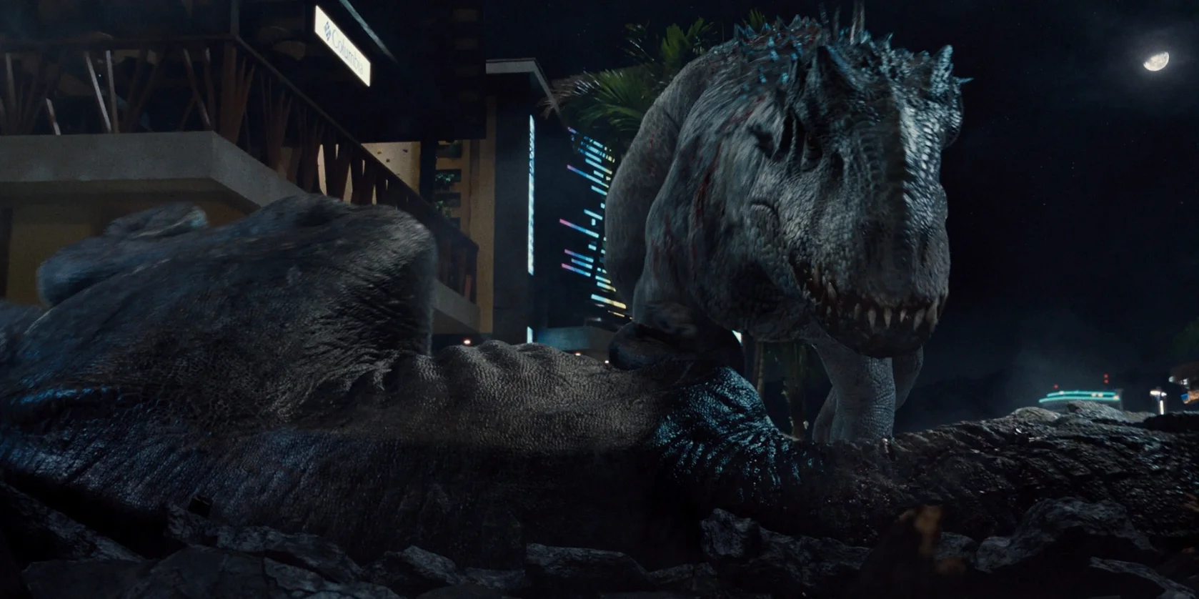 Indominus Rex, T-rex