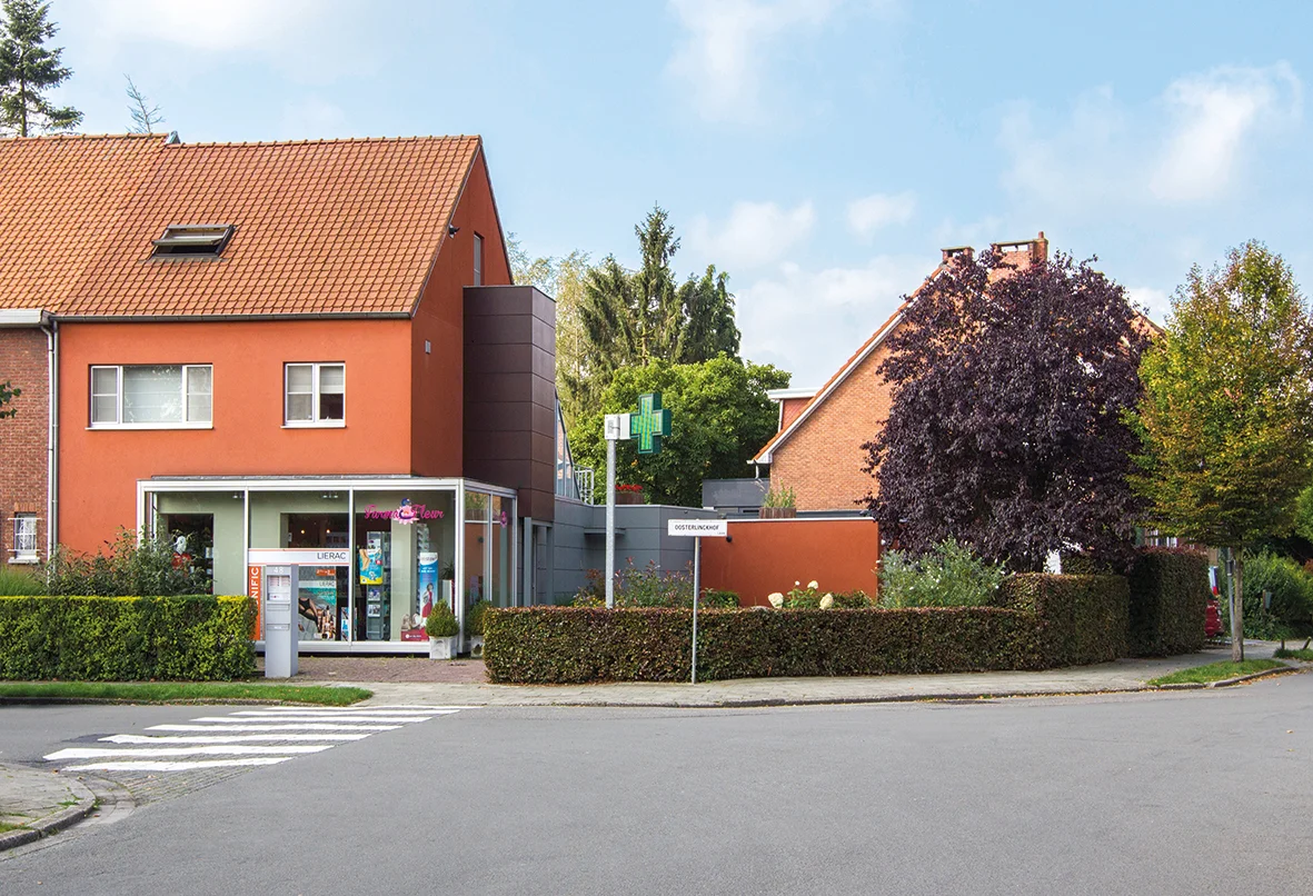 5 3 Peeters bew.jpg