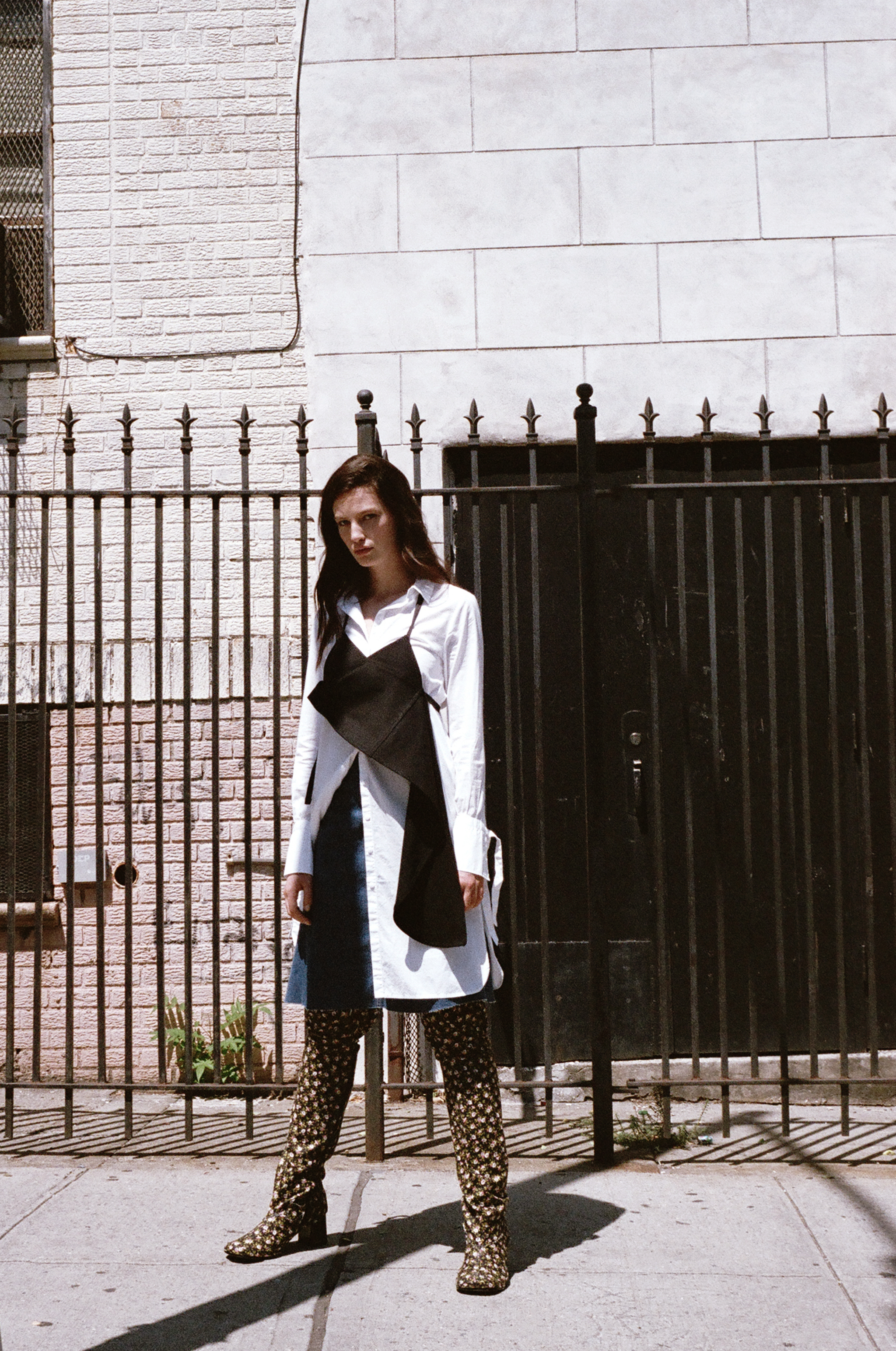 white shirt THEORY, top + shoes HOMIC , skirt VINTAGE