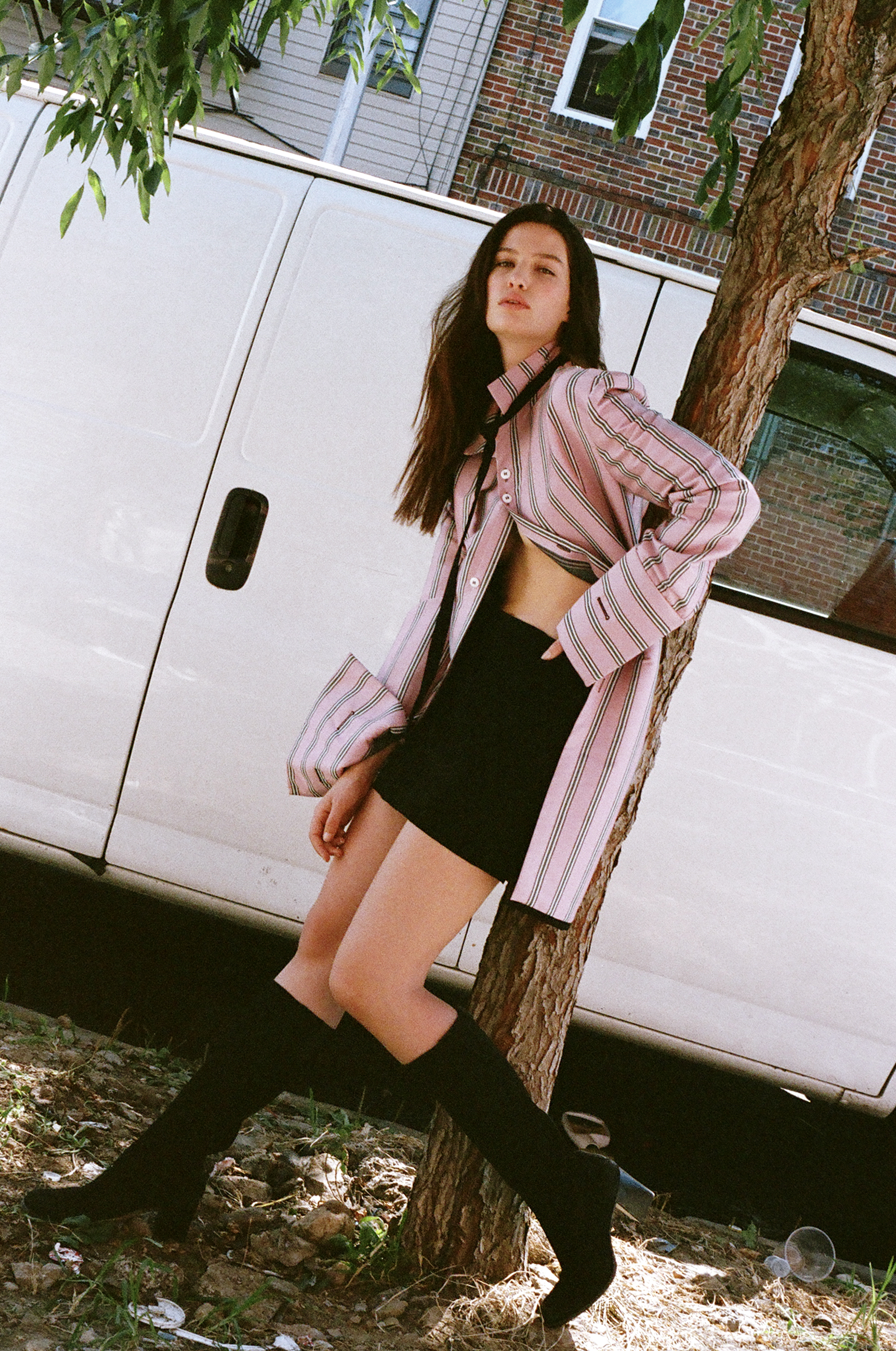 shirt HOMIC , skirt + boots VINTAGE