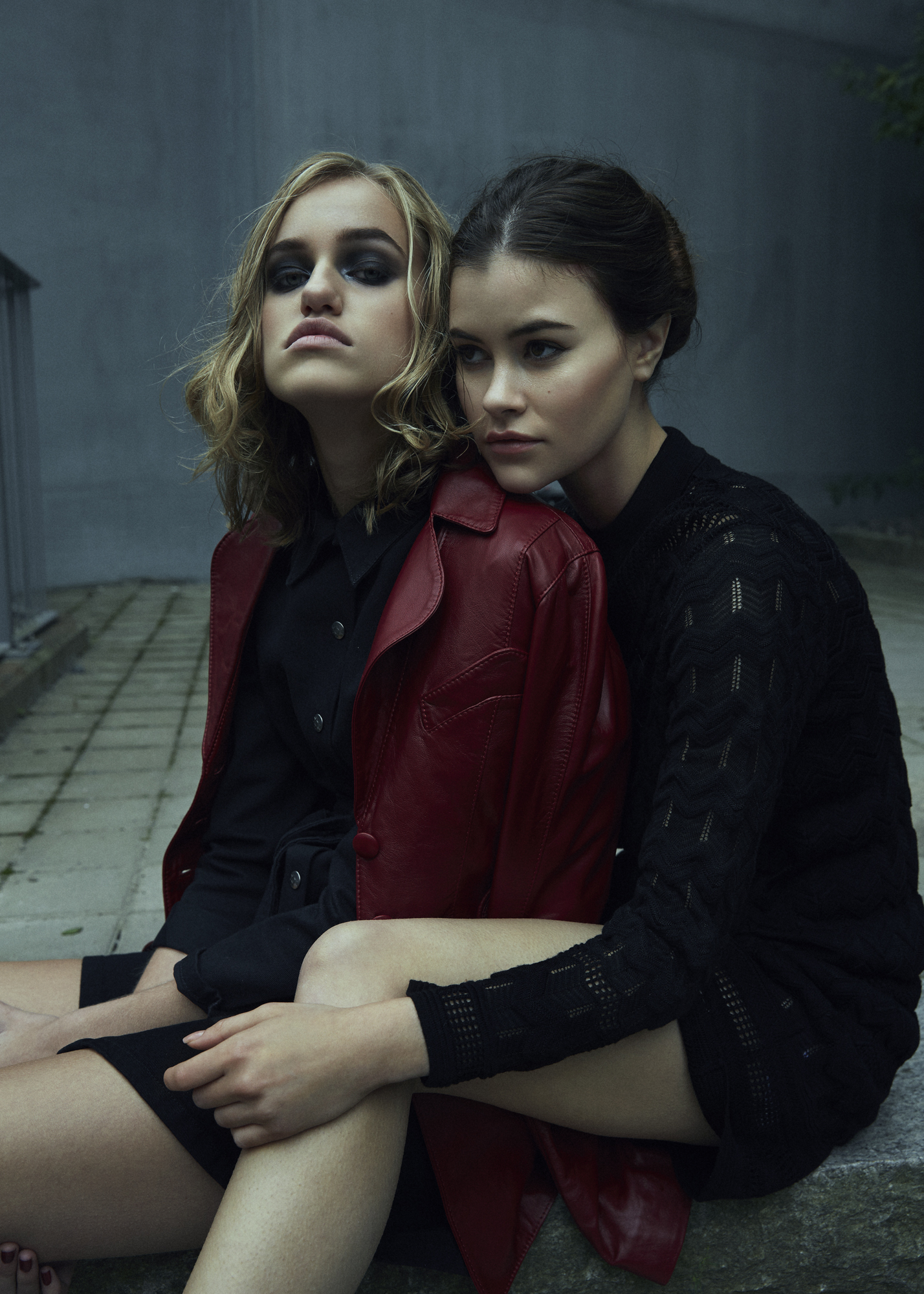 left jean dress M.I.H JEANS , leather blazer LAMIJA , right dress M MISSONI
