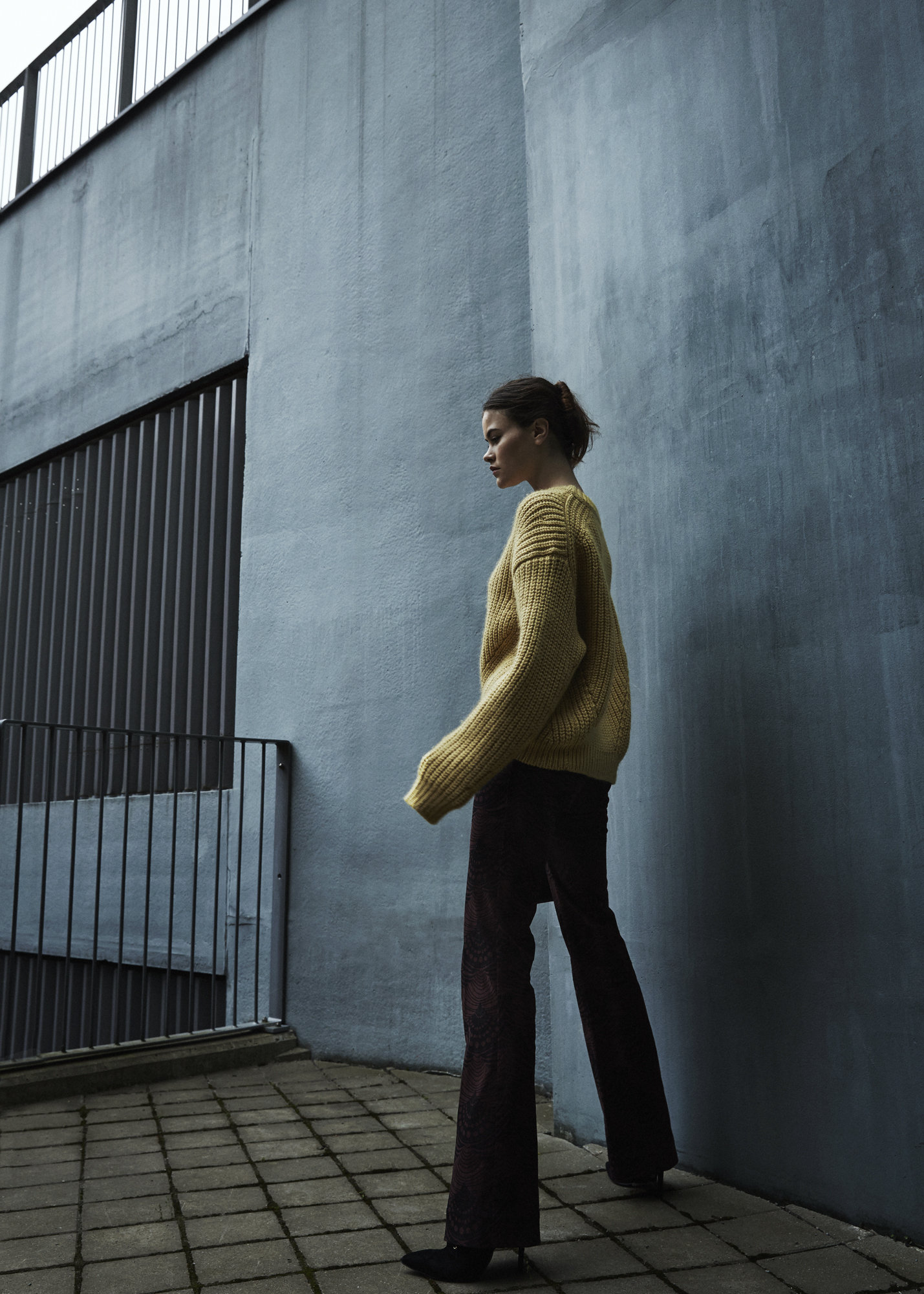 sweater ACNE STUDIOS , pants BAUM UND PFERDGARTEN , bag TIGER OF SWEDEN , shoes MAI PIU SENZA