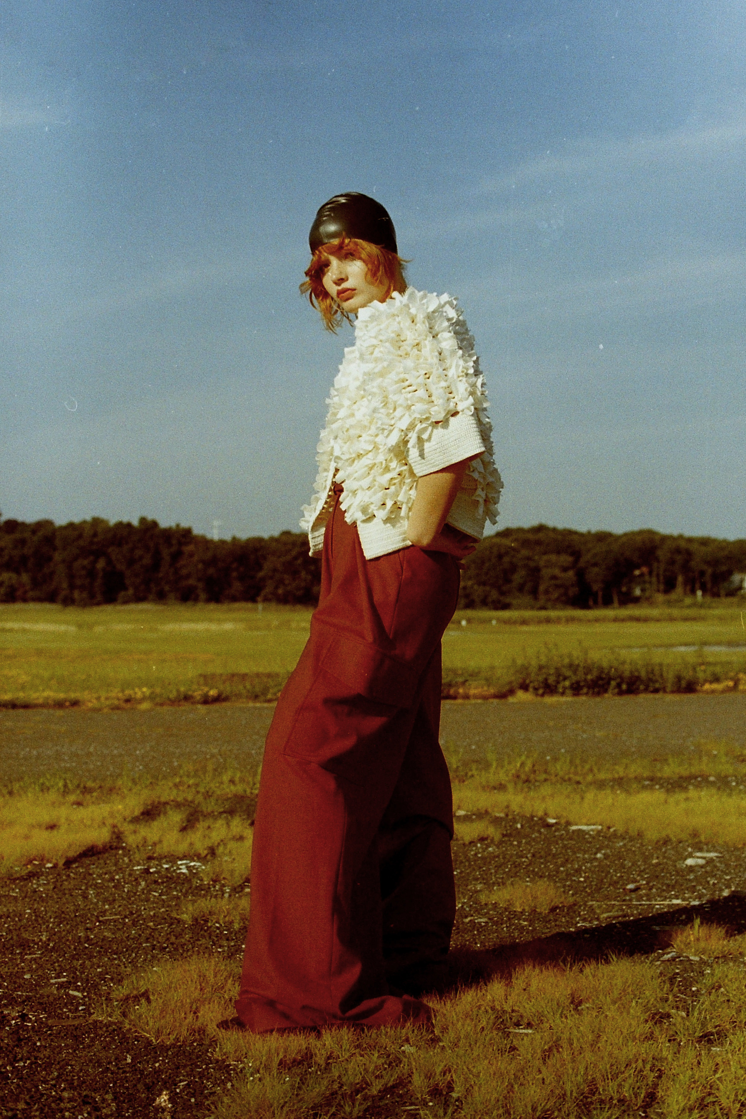 swim cap VINTAGE, cotton top M. PATMOS maroon trousers SCHAI , shoes PALOMA BARCELO ,
