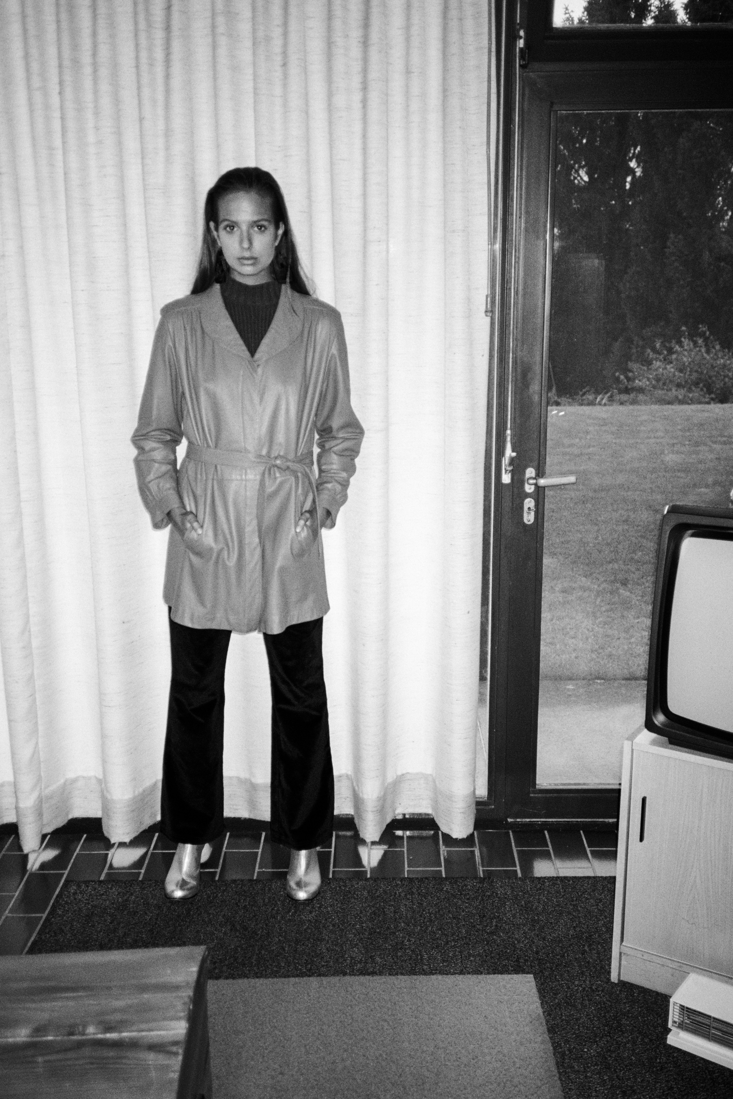 coat + trousers VINTAGE, jumper PHILOSOPHY DI LORENZO SERAFINI, shoes IAHAI INTERNATIONAL