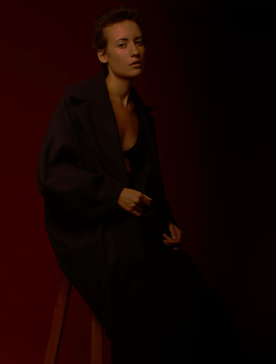 coat HENRIK VIBSKOV , bra COS, trousers & OTHER STORIES