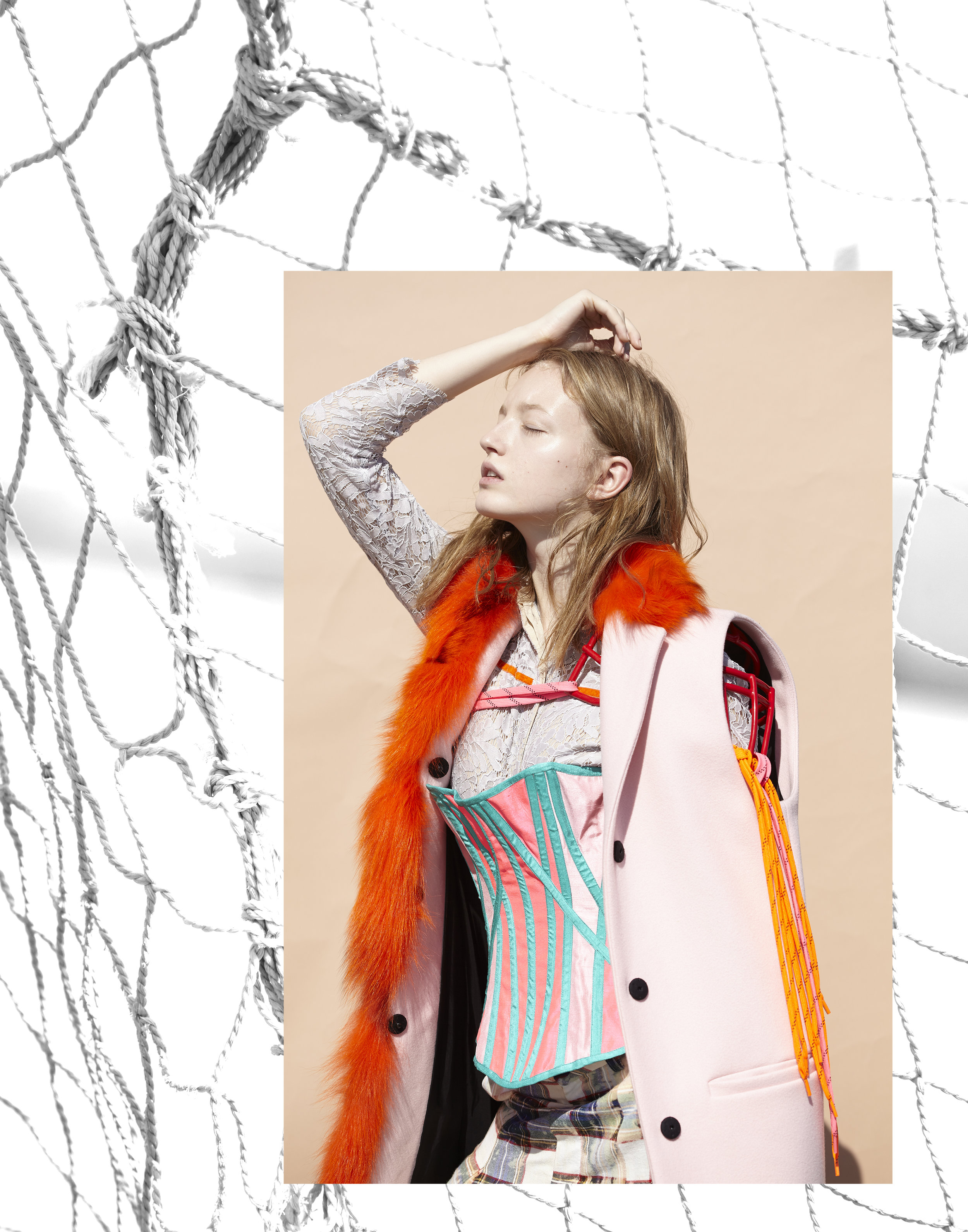 gilet + blouse MSGM corset TOMO KOIZUMI , accessory STYLIST MADE, trousers AKIKOAOKI