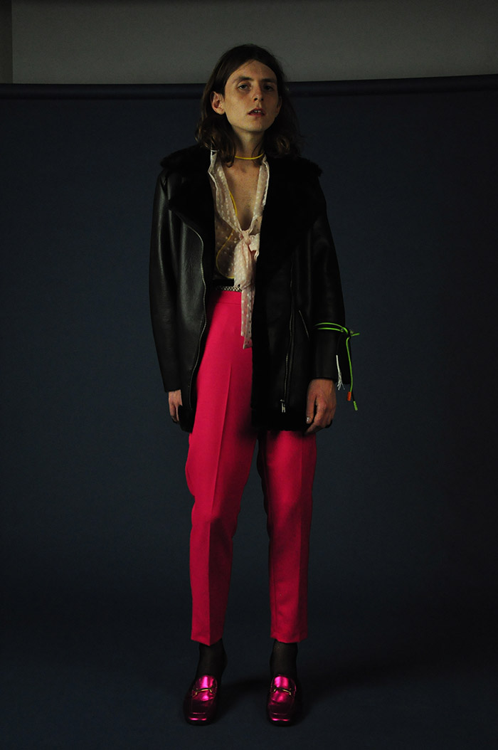 jacket + blouse VINTAGE, trousers + shoes TOPSHOP, tights STYLIST'S OWN