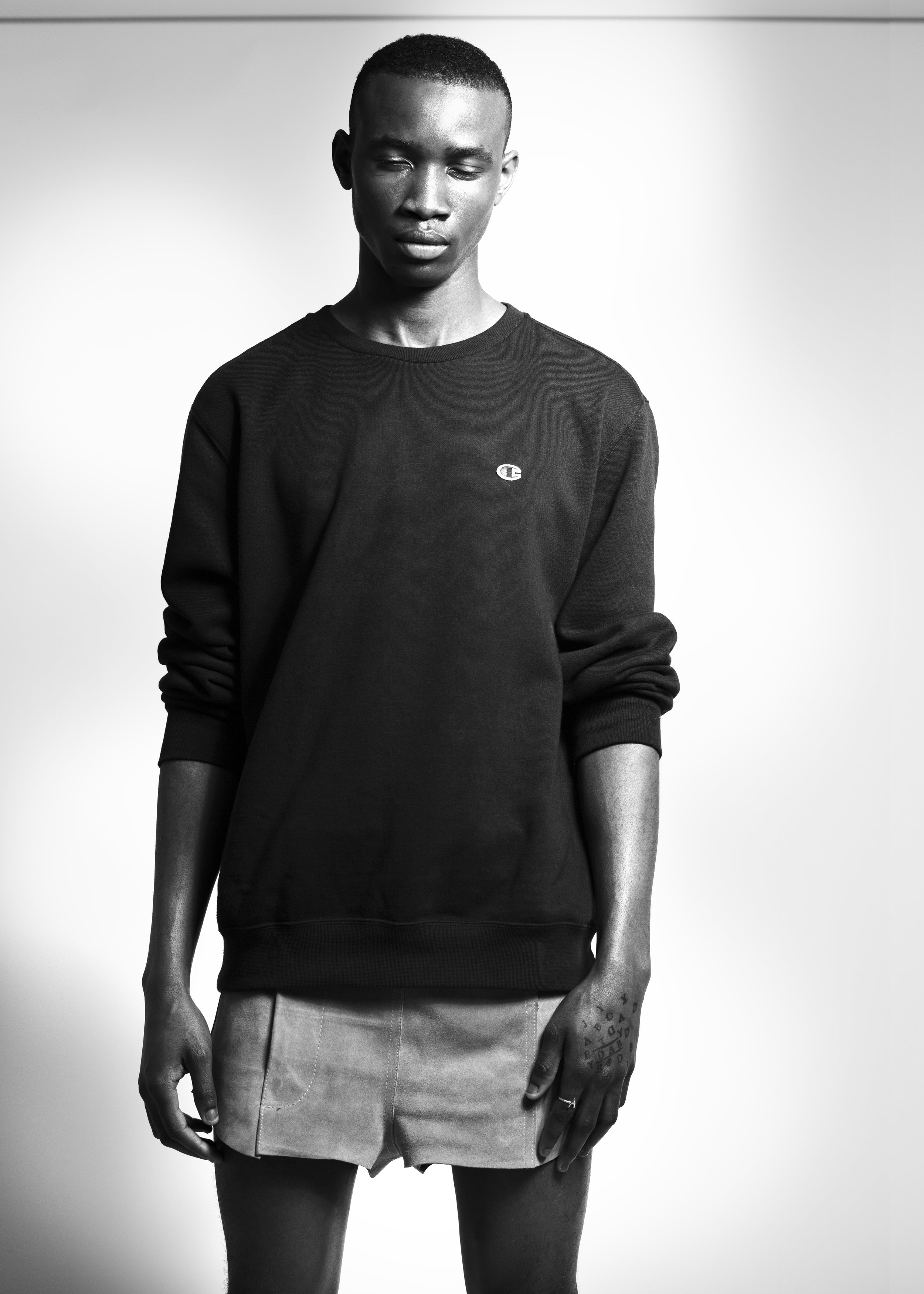 sweatshirt CHAMPION, shorts MALIN DELIN