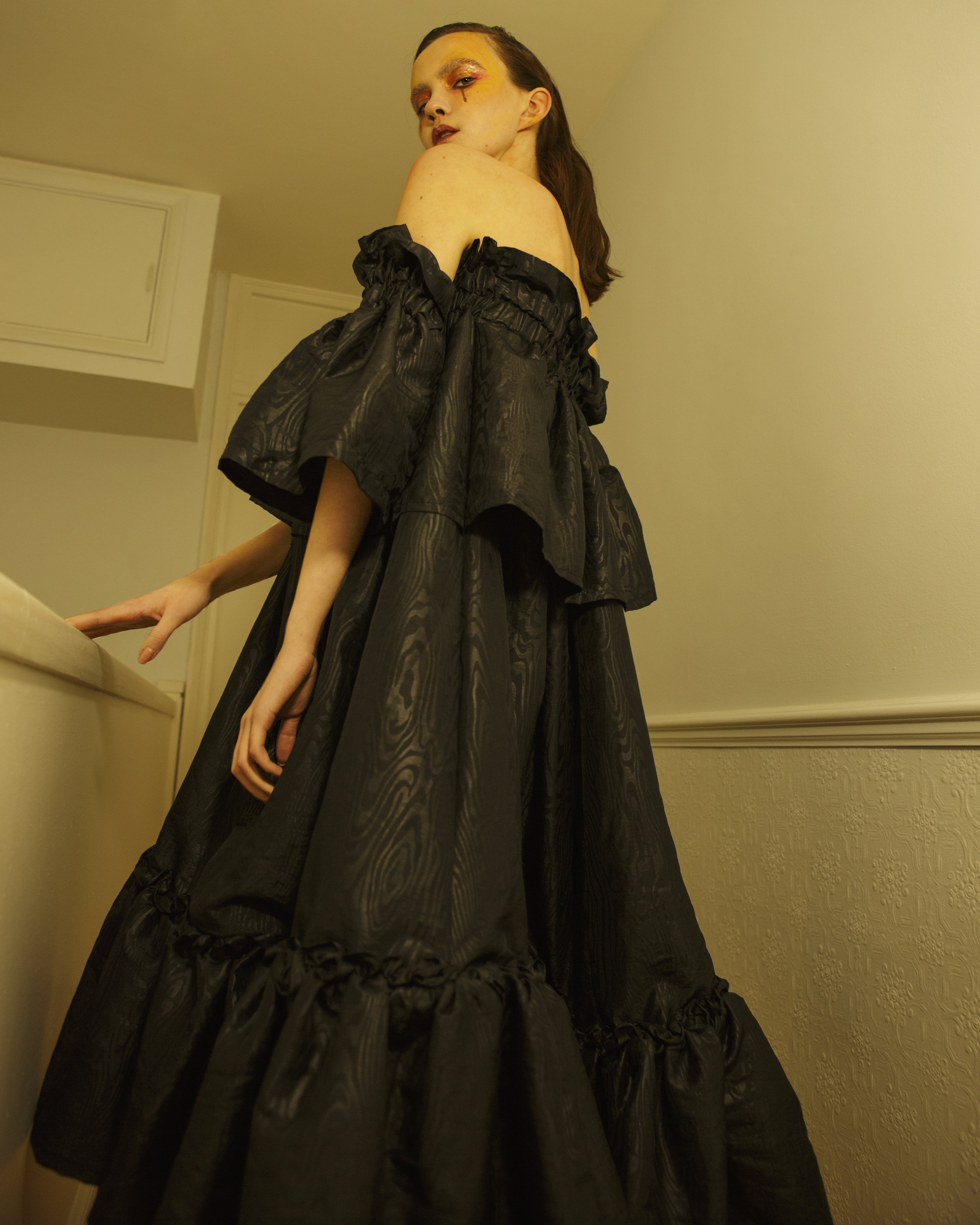 dress WILLIAM DILL-RUSSELL