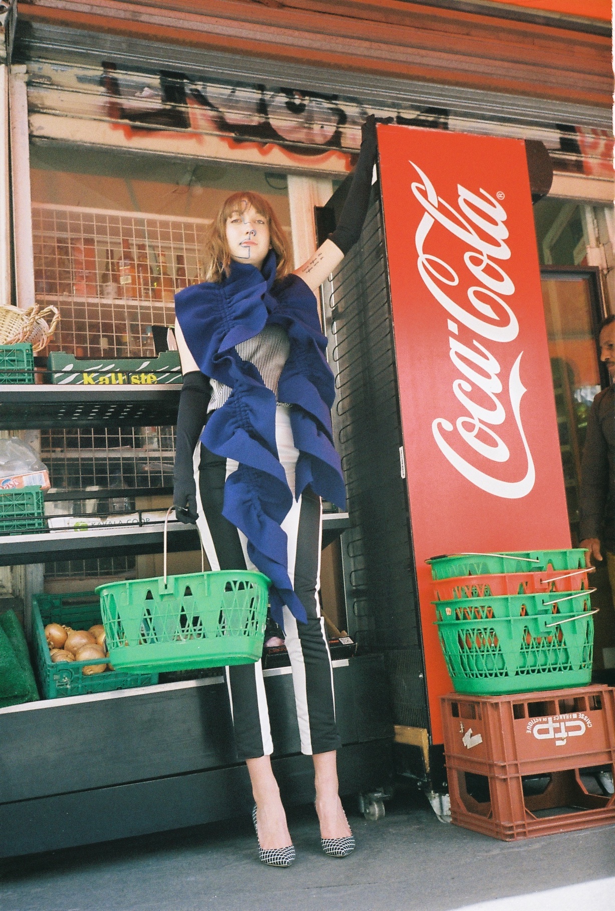 top KARINE LECCHI, trousers FETE IMPERIALE , shoes REPETTO , gloves VINTAGE, scarf ILARIA NISTRI