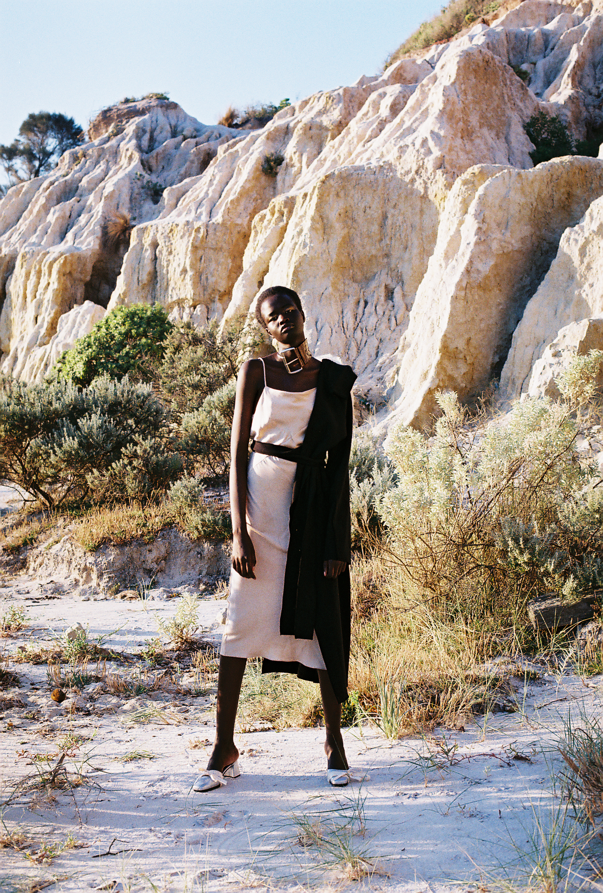 dress DRESS UP, coat KENNETH PAN, choker ELLEN CHANDLER , shoes DIS/OWNED