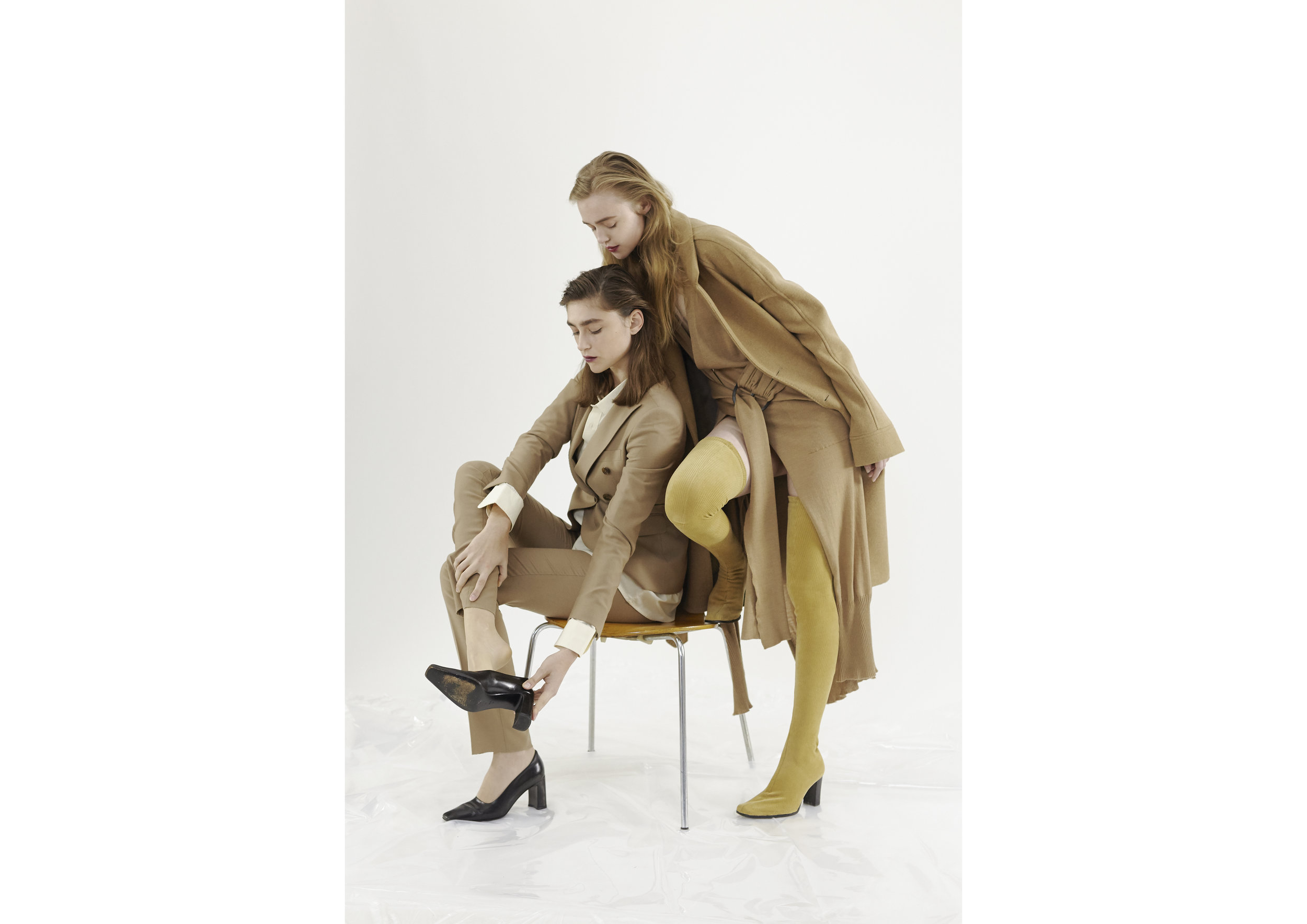 Tagliatore Tailleur, Vintage Shirt, Vintage Shoes Laboratori Italiani Coat, Pierantonio Gasparri Dress, Federico Cina Boots