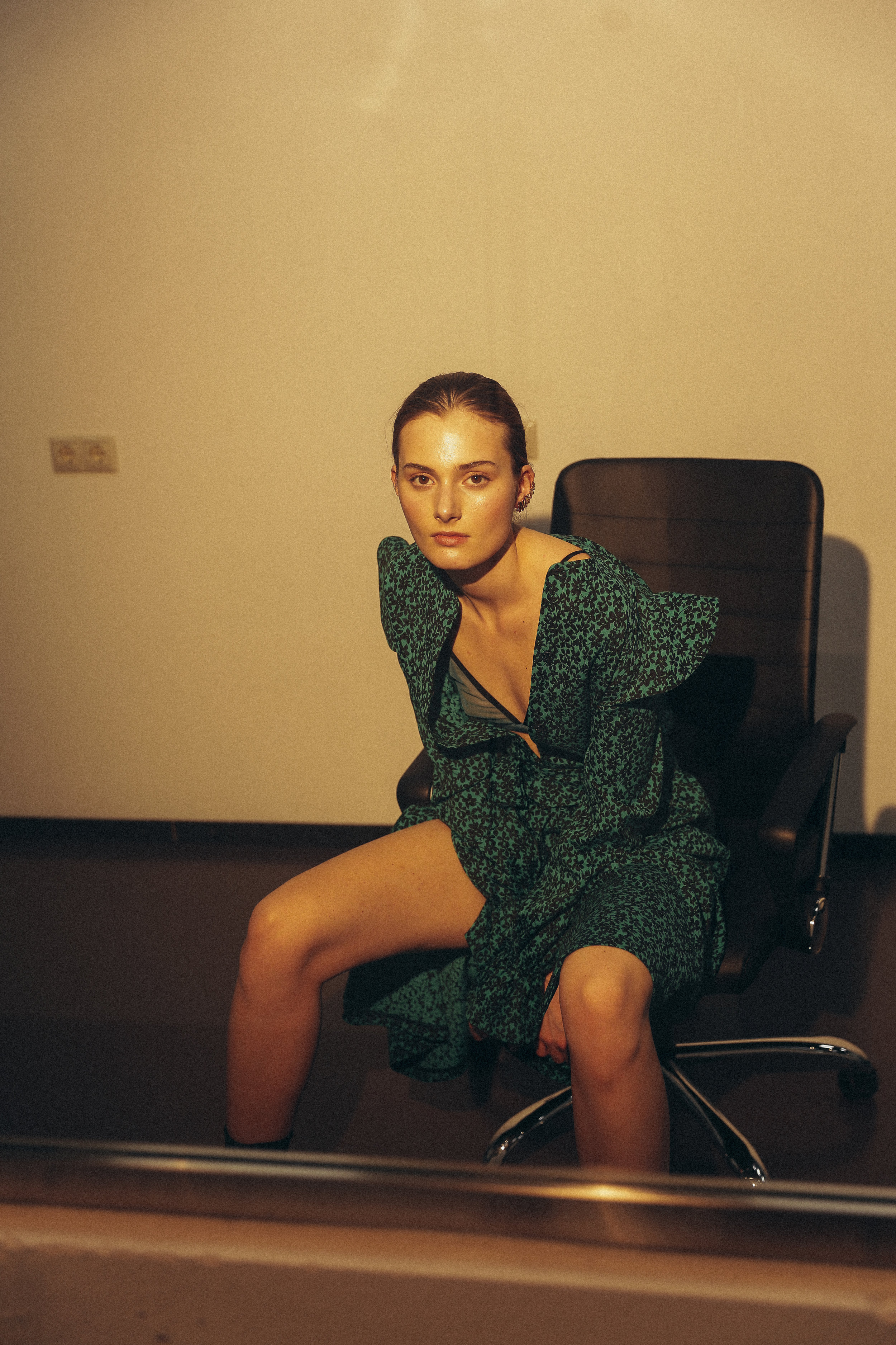 Dress Li-Lu, lingerie MOON Underwear, earring Christina Ramella, shoes Furla