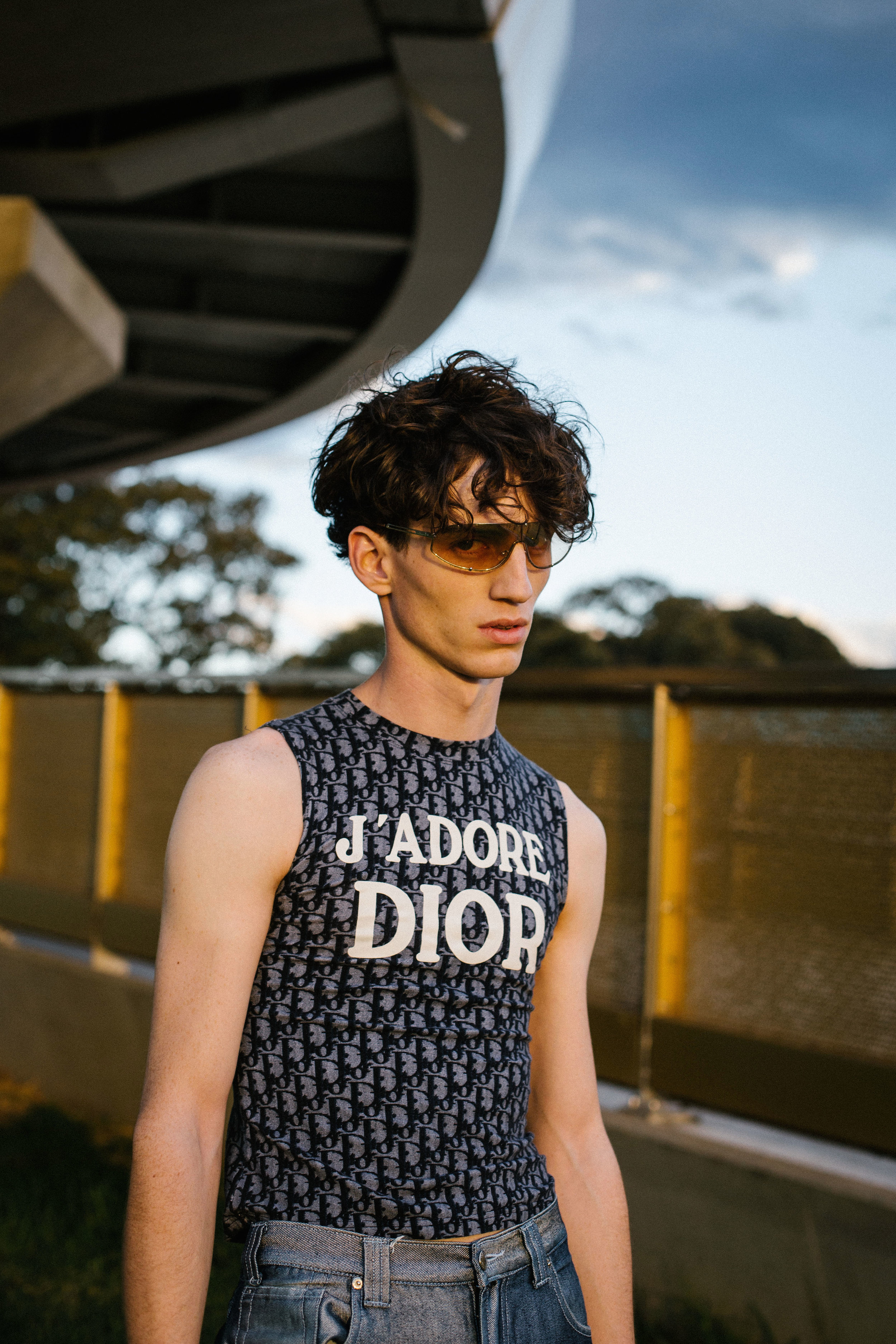 sunglasses Dior, top Dior, jeans Dada, shoes Maison Martin Margiela