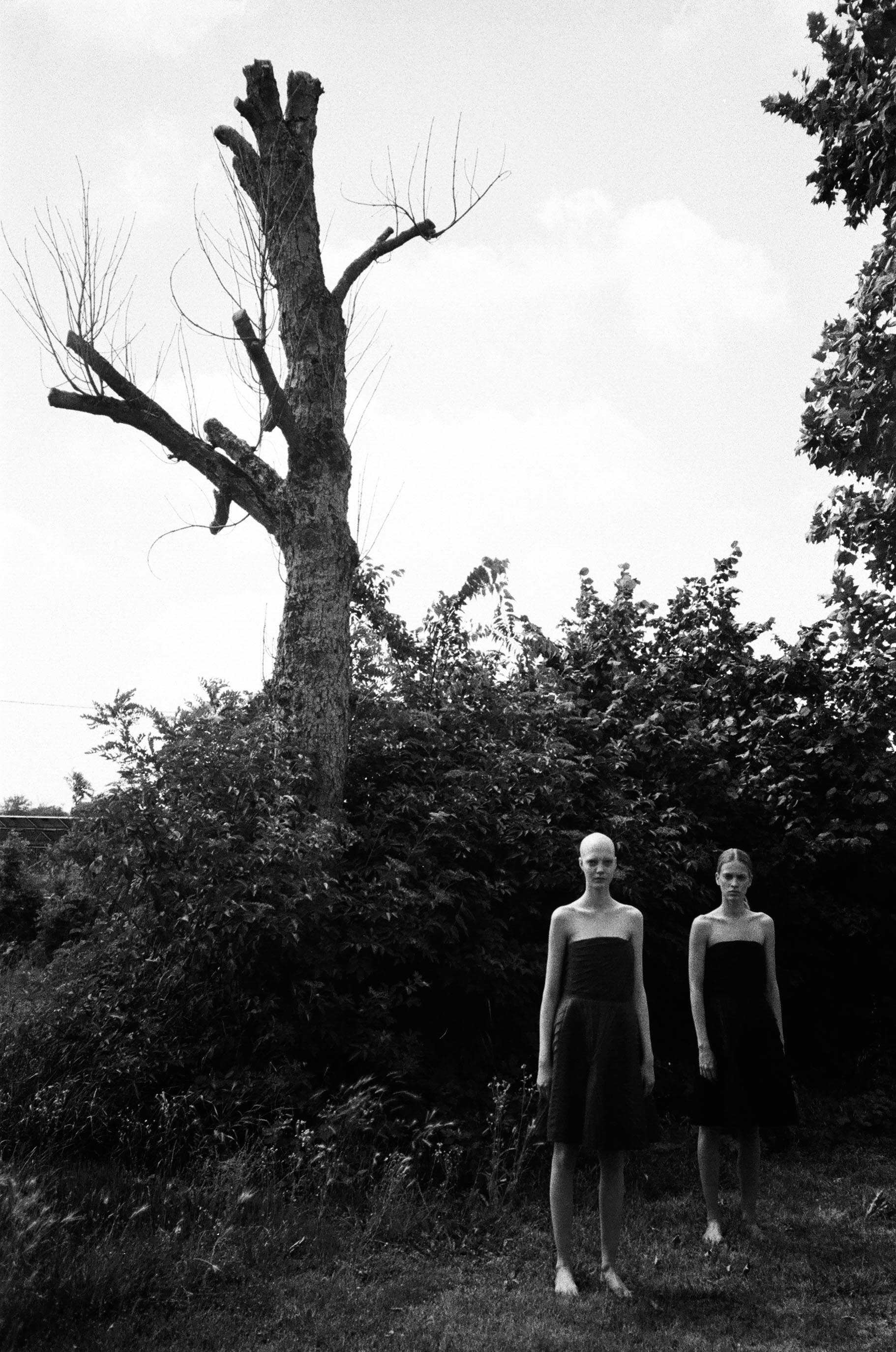 YANA + LAURA WEAR DRESSES ARMANI