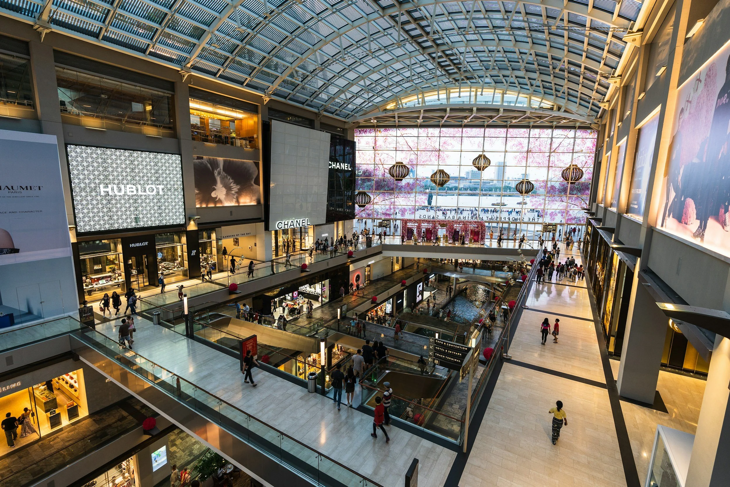 Department_stores_AV_VIVID